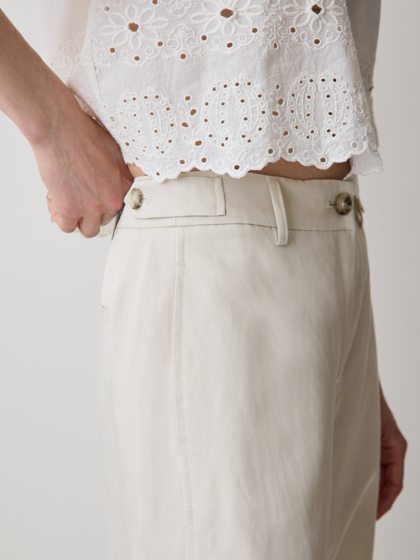 Twill High-Rise Barrel Pant