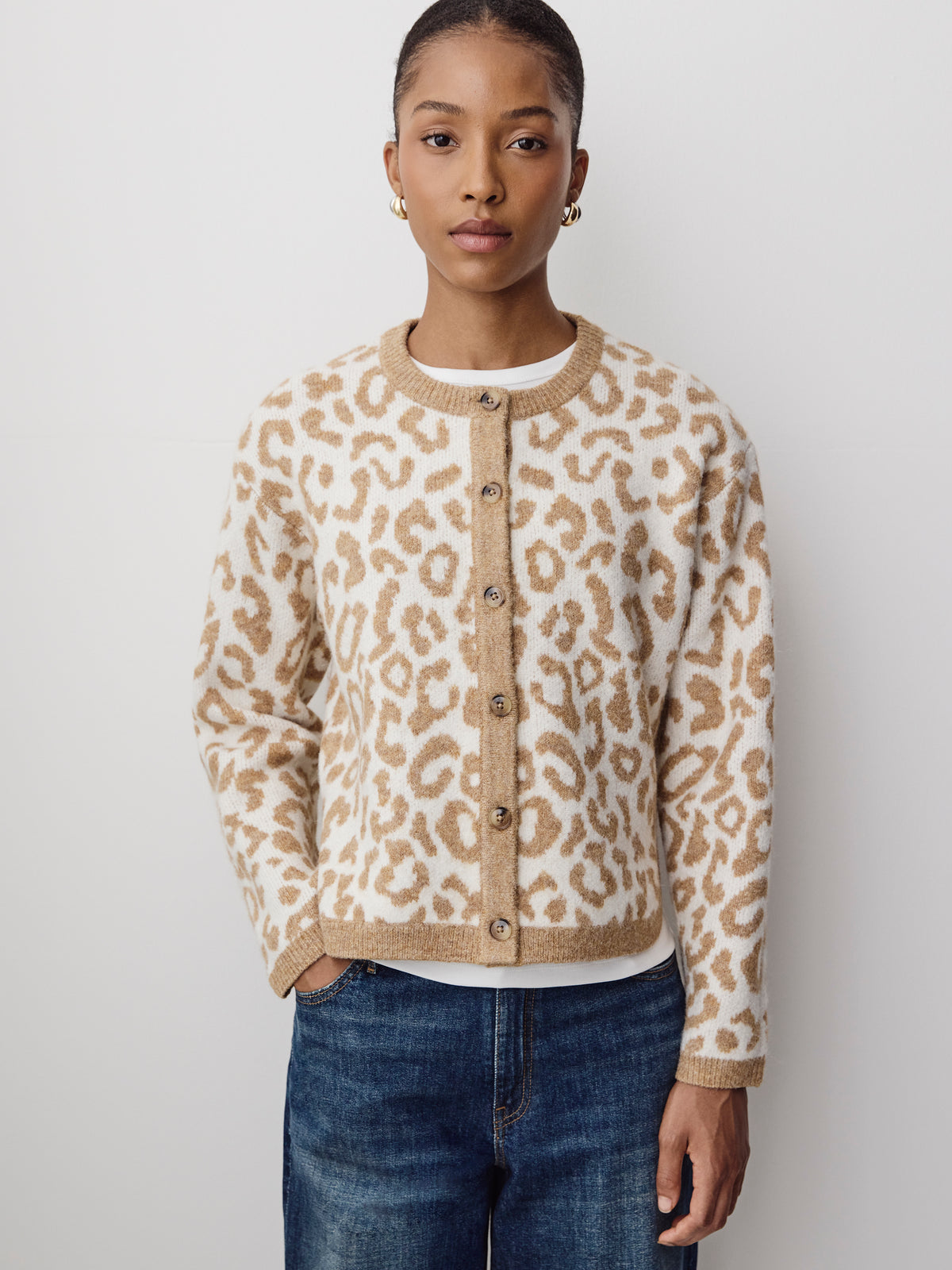 Knit Leopard Print Cardigan with Long Sleeves