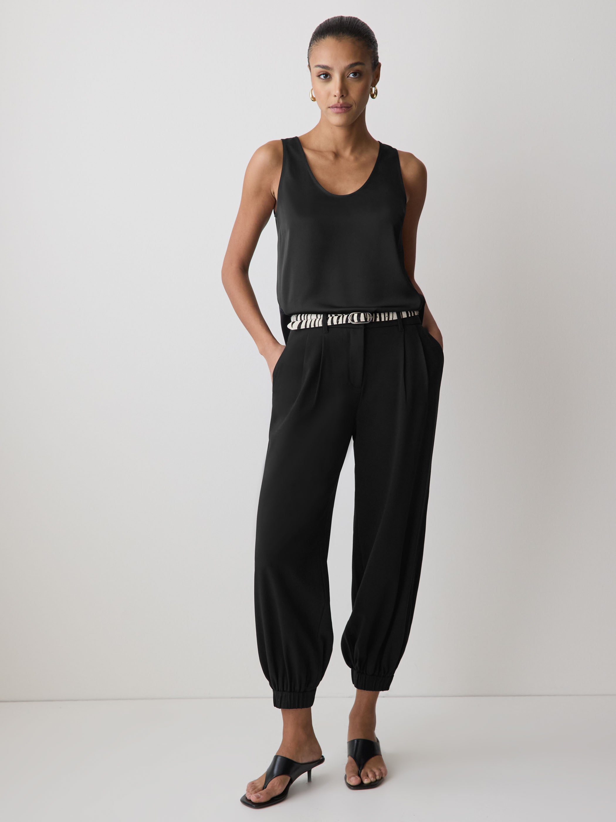 Women's High-Rise Balloon-Leg Stretch Twill Pants – RW&CO