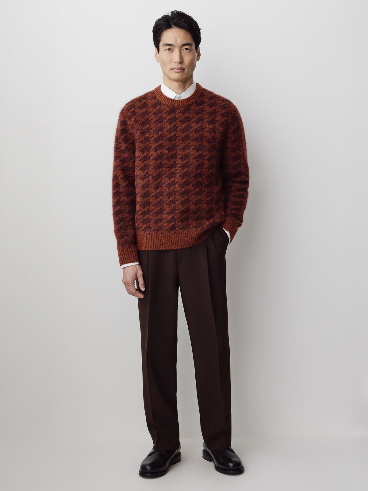 Men's Knit Houndstooth Jacquard Crewneck Sweater