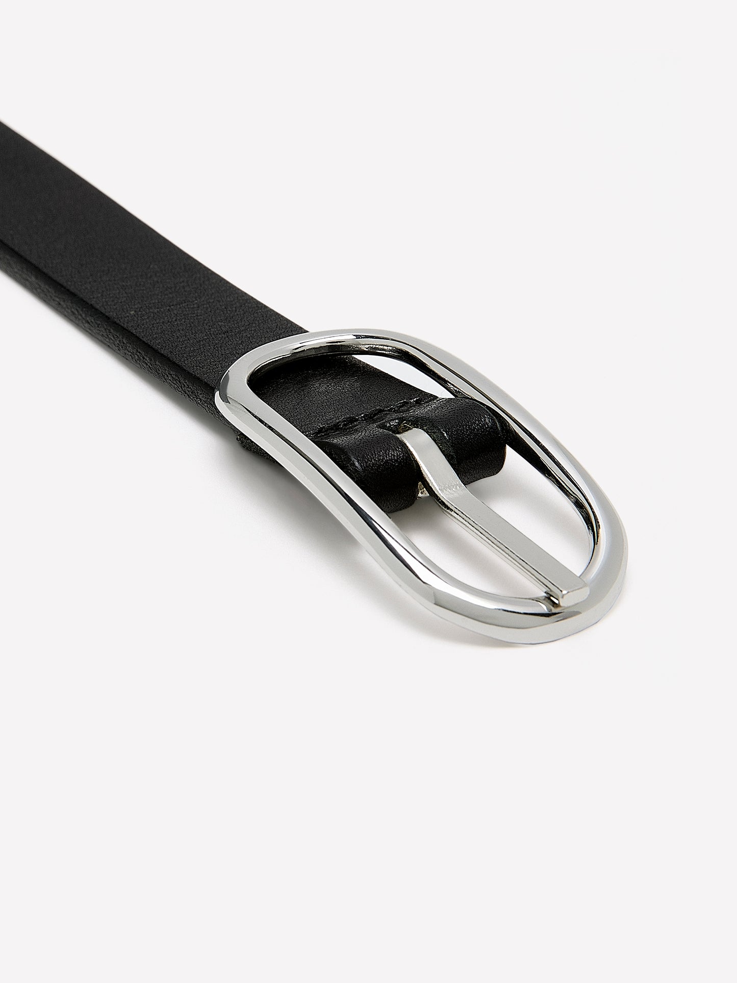 Thin Leather Belt with Oval Buckle