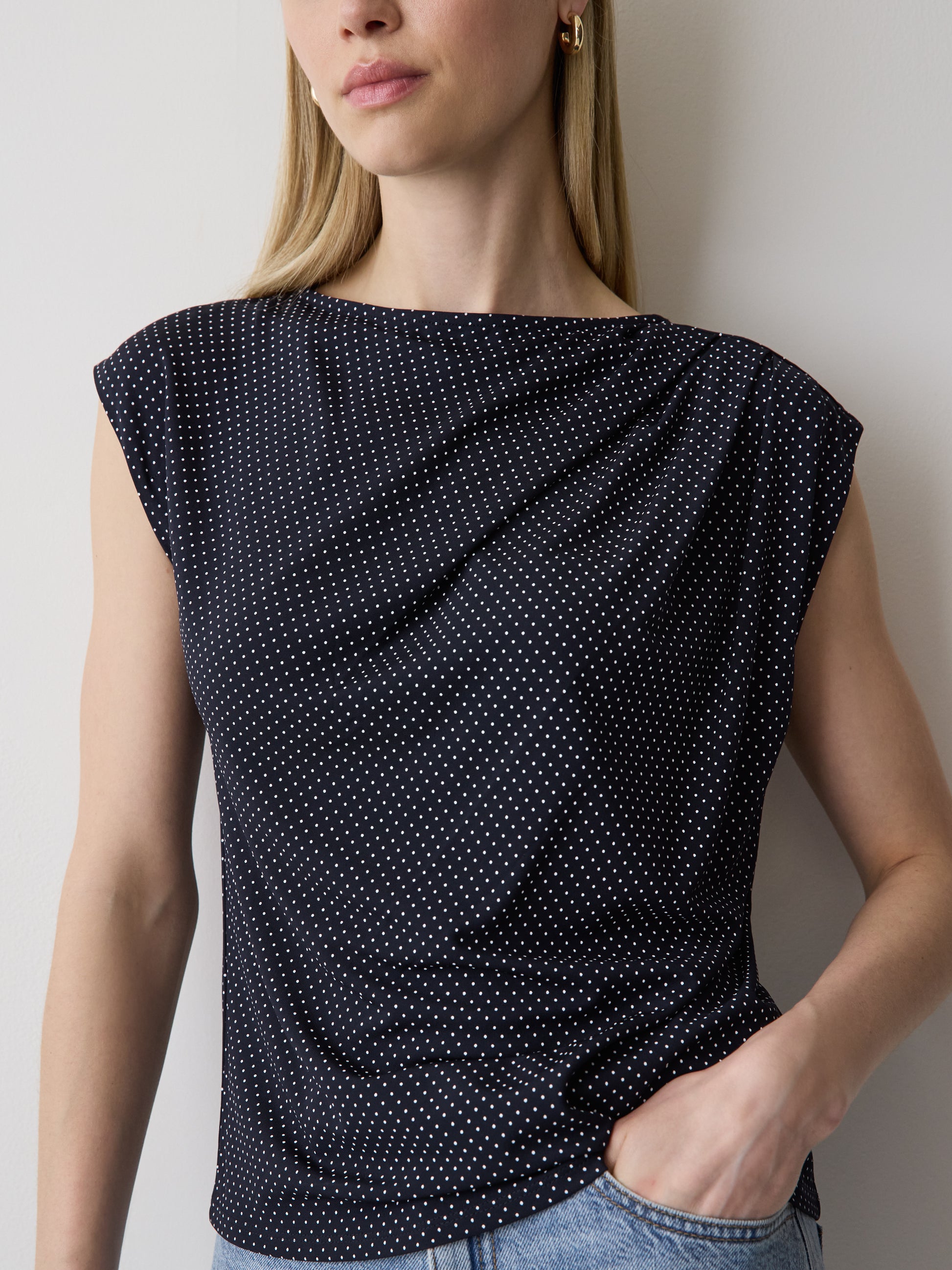 Knit Blouse Pleated Extended Sleeve