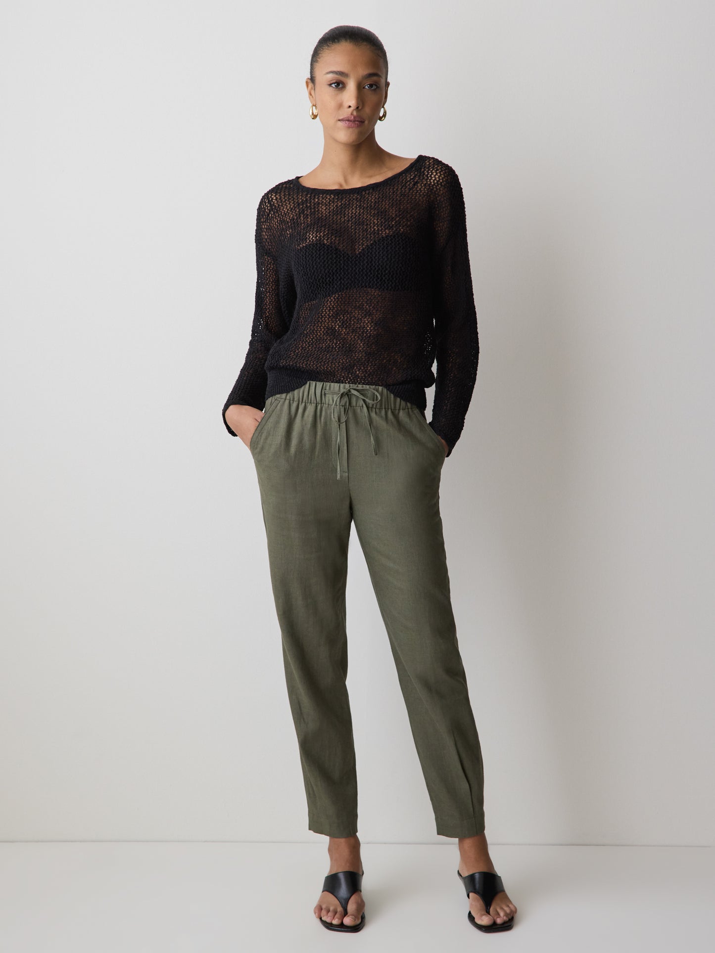 Linen Mid-Rise Tapered-Leg Jogger Pant