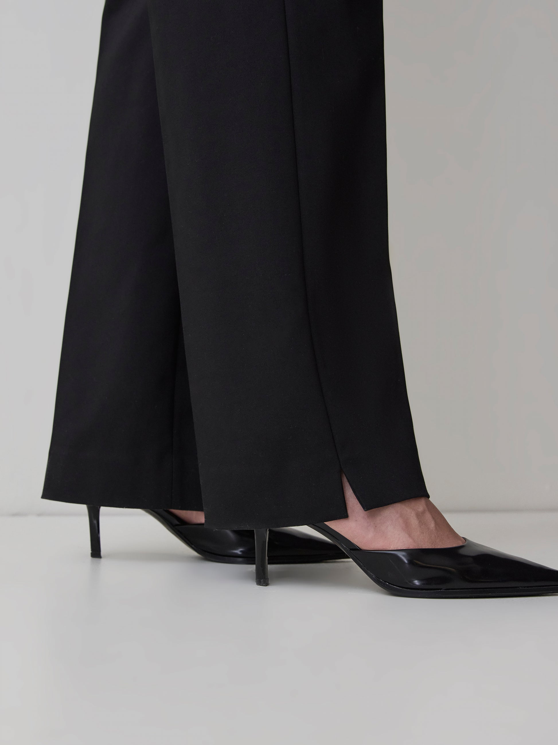 Limitless High-Rise Wide-Leg Signature Fit Pant