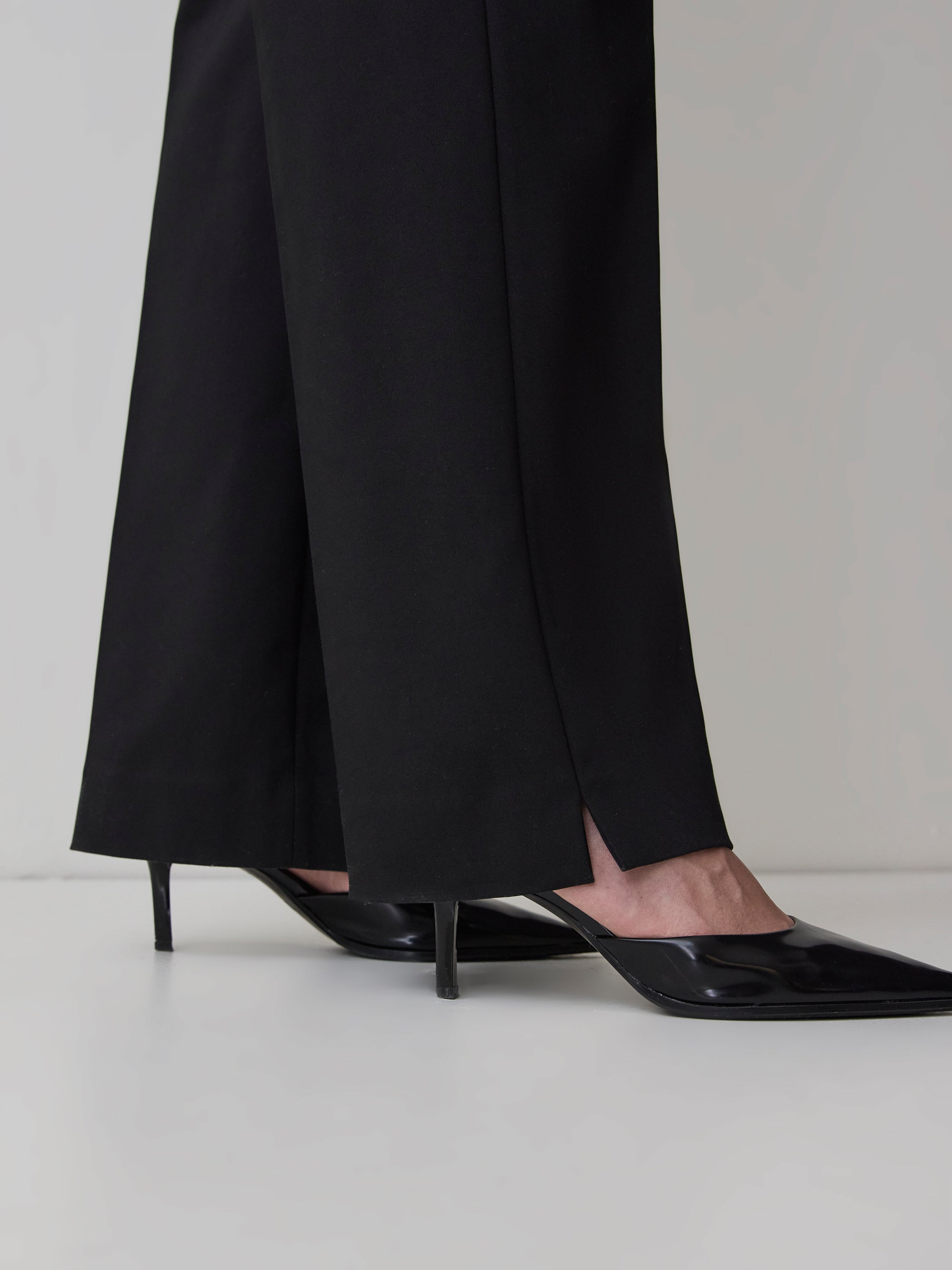 Limitless High-Rise Wide-Leg Signature Fit Pant