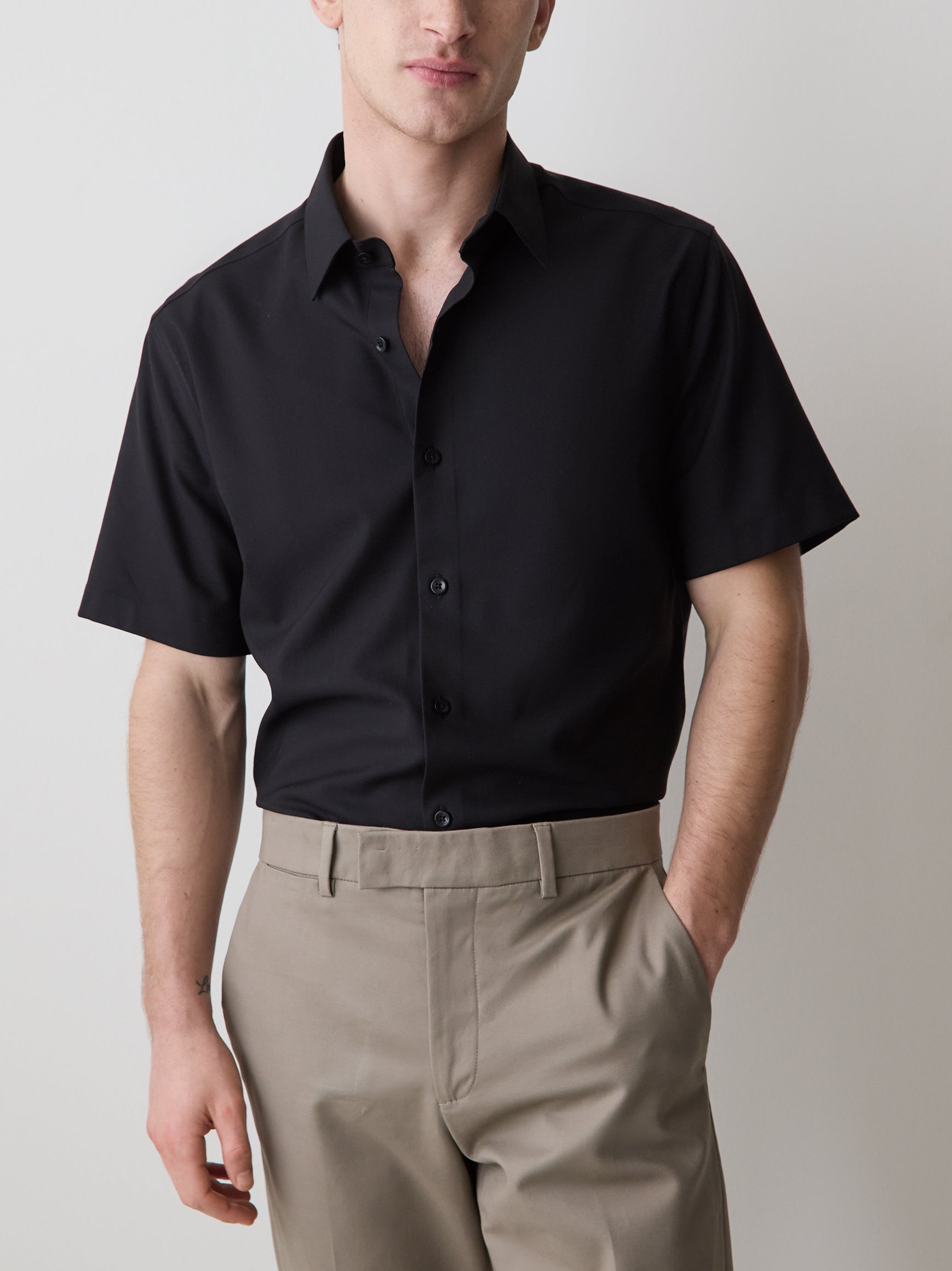 Short-Sleeve Slim Fit Knit-Like Dress Shirt