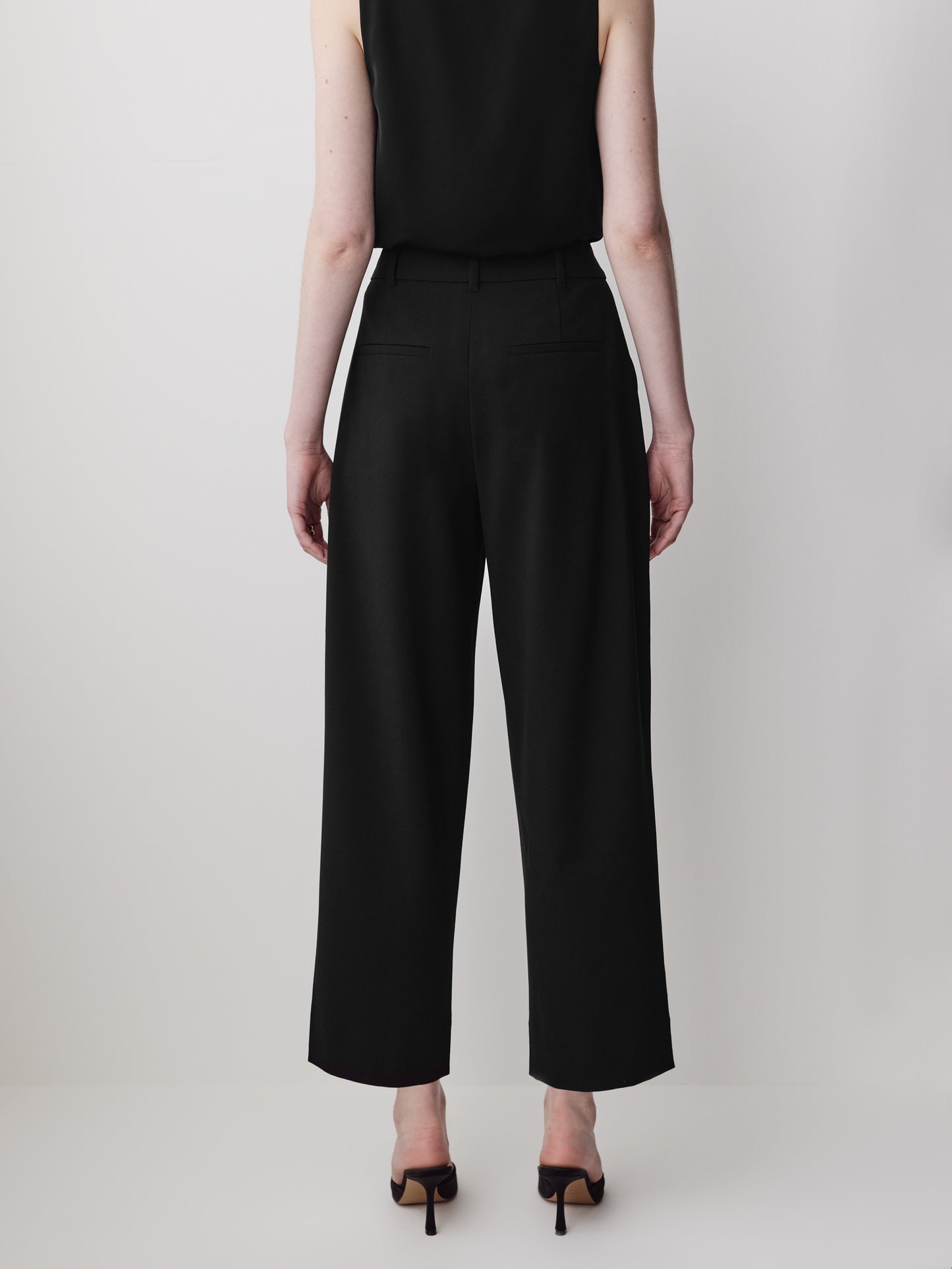 Twill High-Rise Barrel Ankle Pant