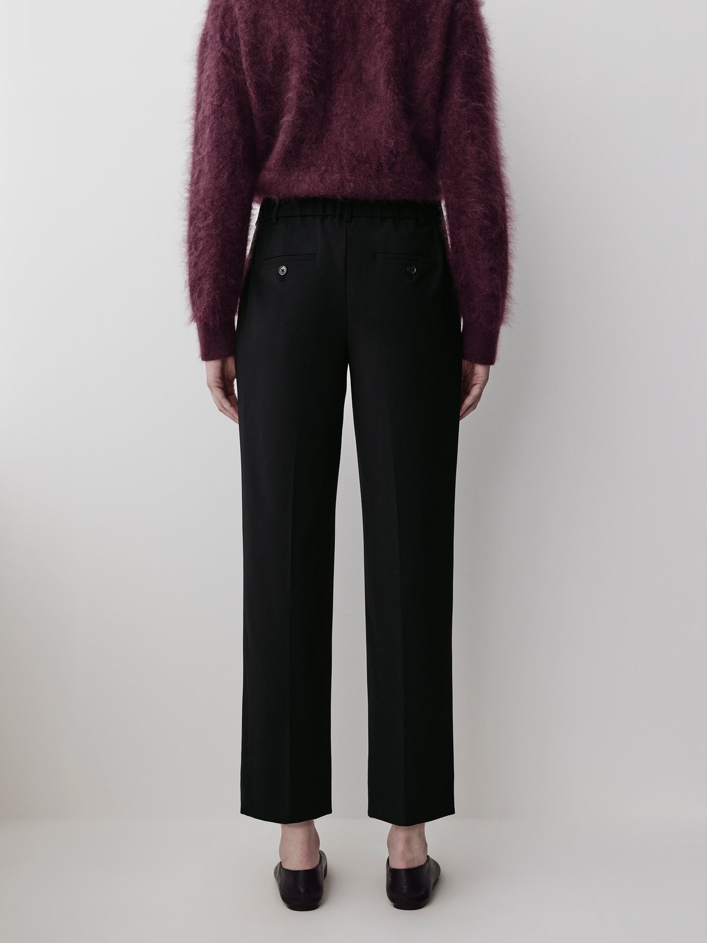 Mid-Rise Straight-Leg Cropped Pant