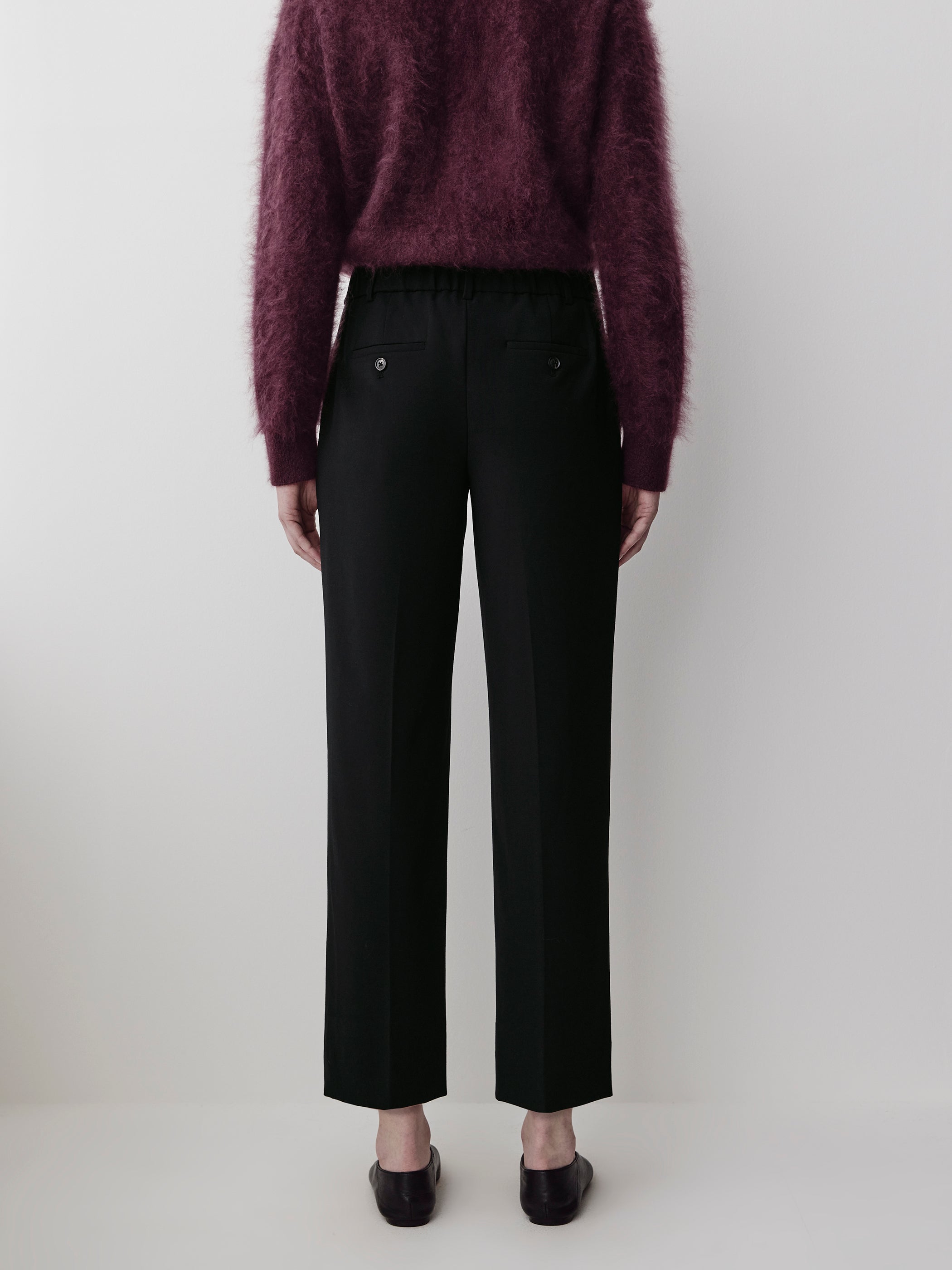 Mid-Rise Straight-Leg Cropped Pant