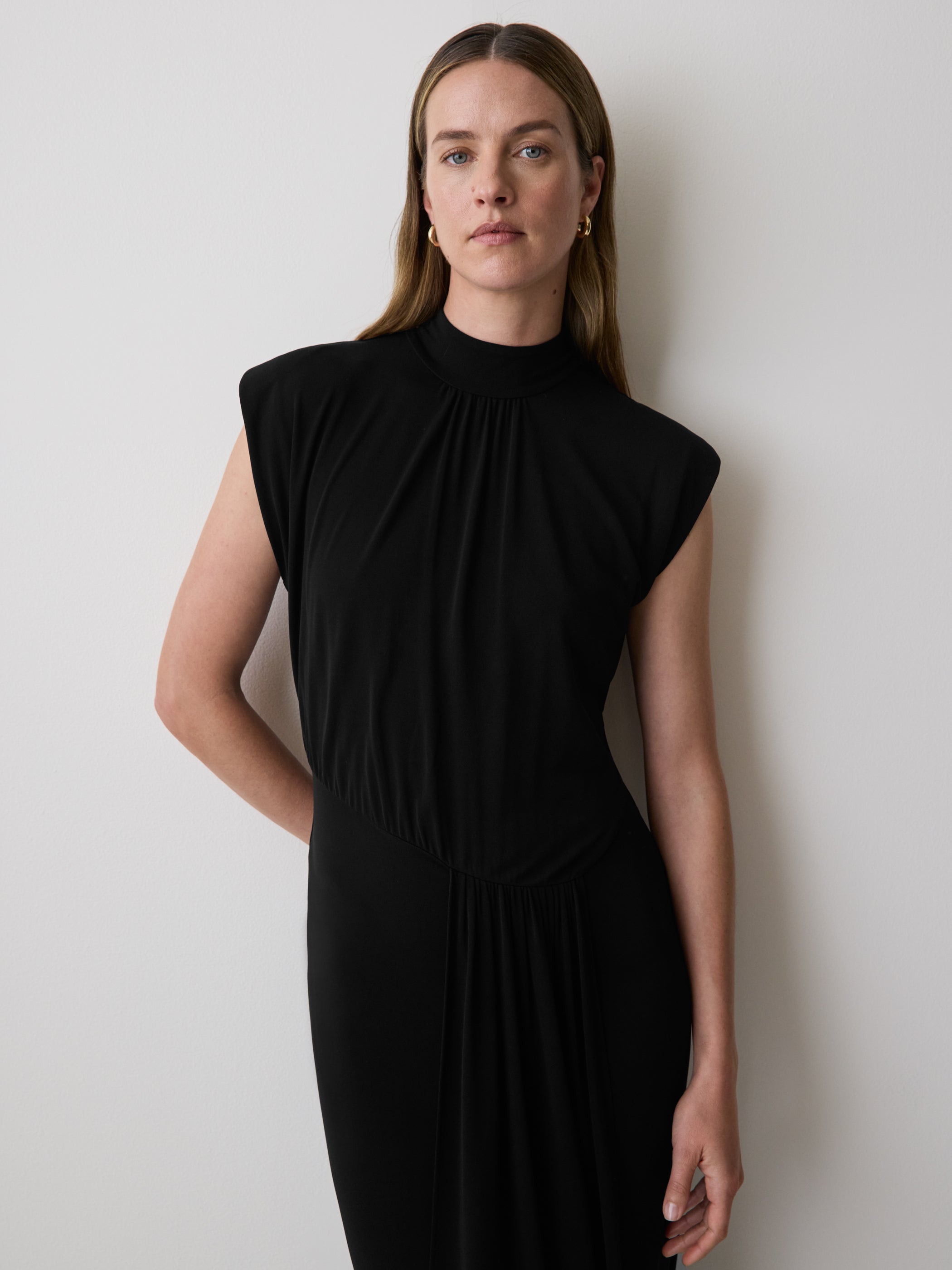 Robe Cocktail Midi Drapée avec Cascade