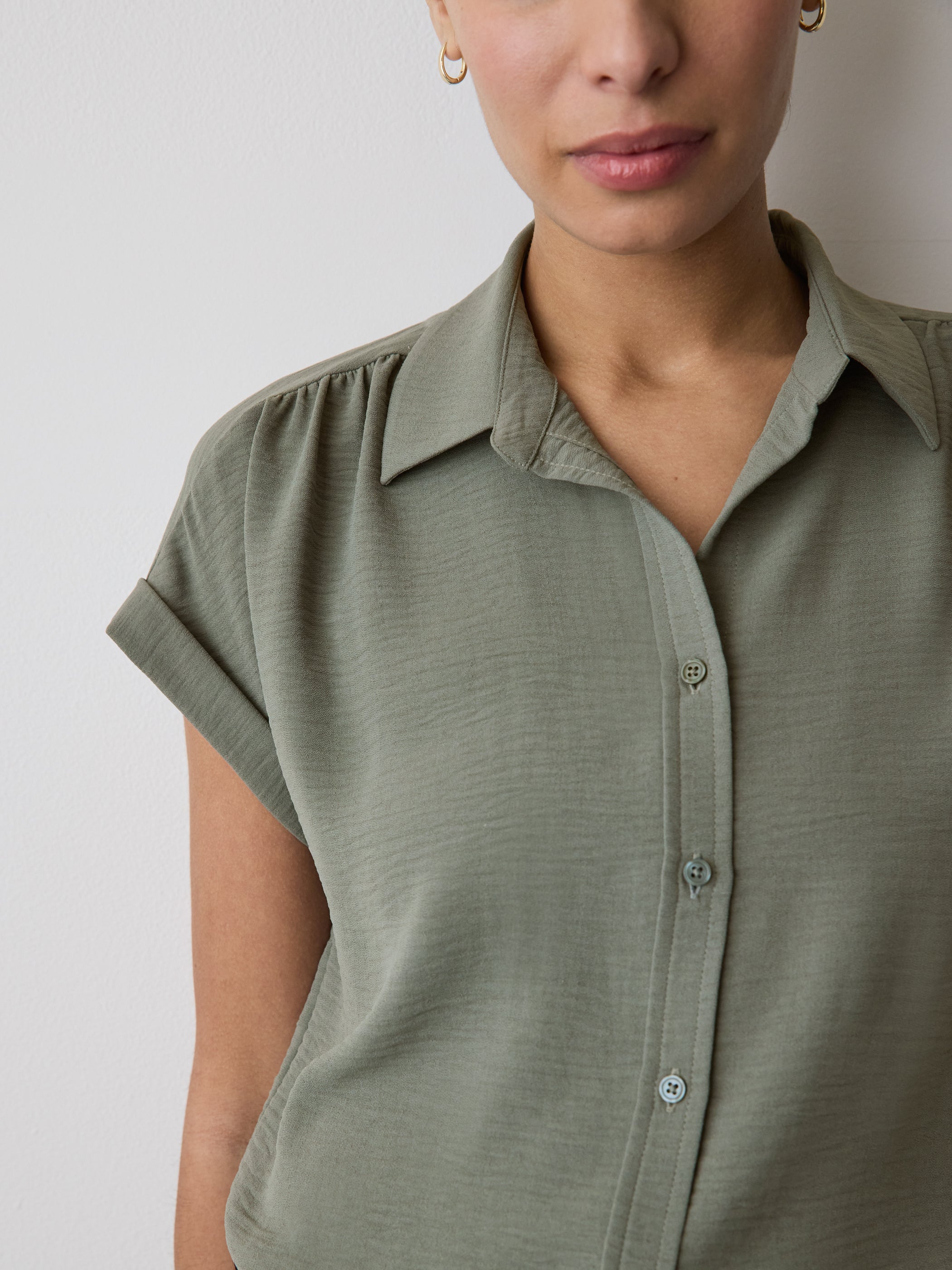Short-Sleeve Buttoned-Down Blouse