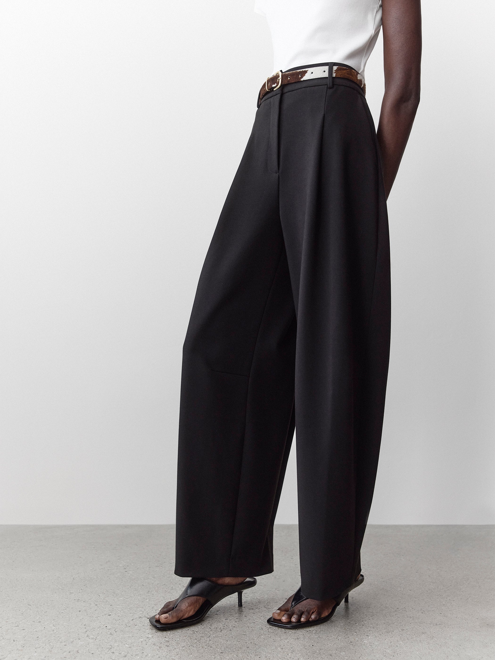 Twill High-Rise Barrel Pant