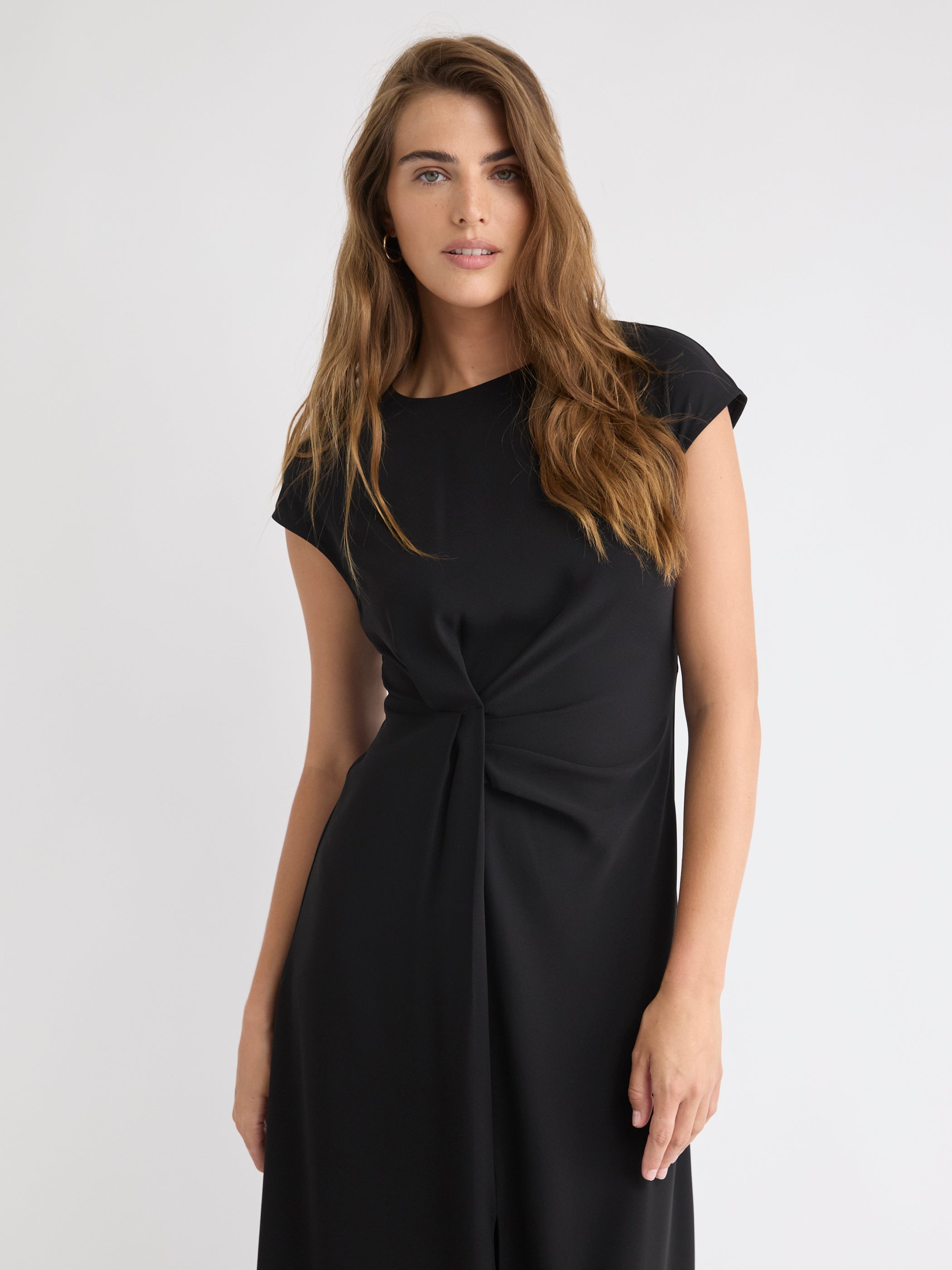 Robe Midi Sans Manches avec Détail Drapé