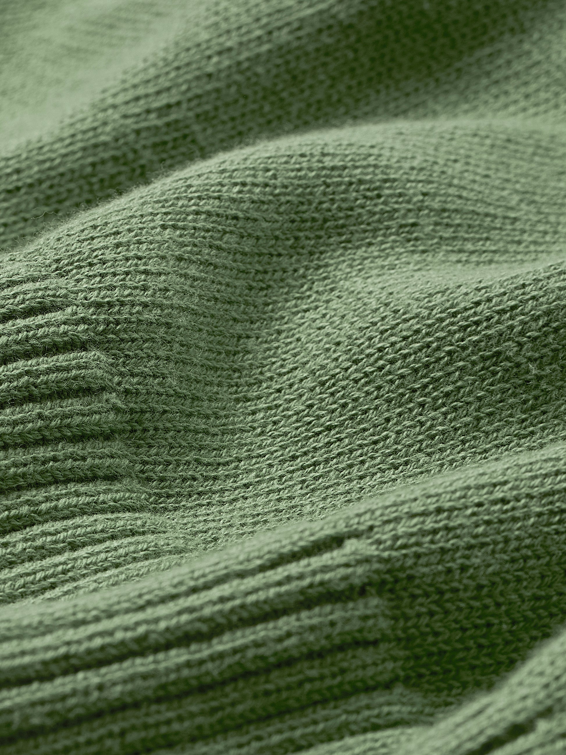 Sleeveless Crew-Neck Sweater Vest