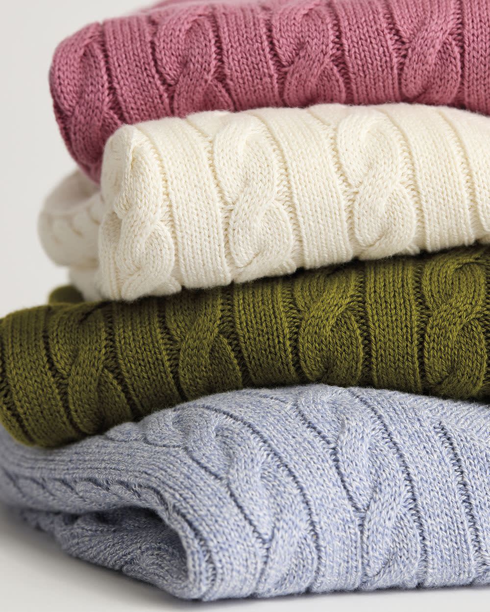 Pull Laine Mérinos à Manches Longues et Col V en Mailles Torsadées