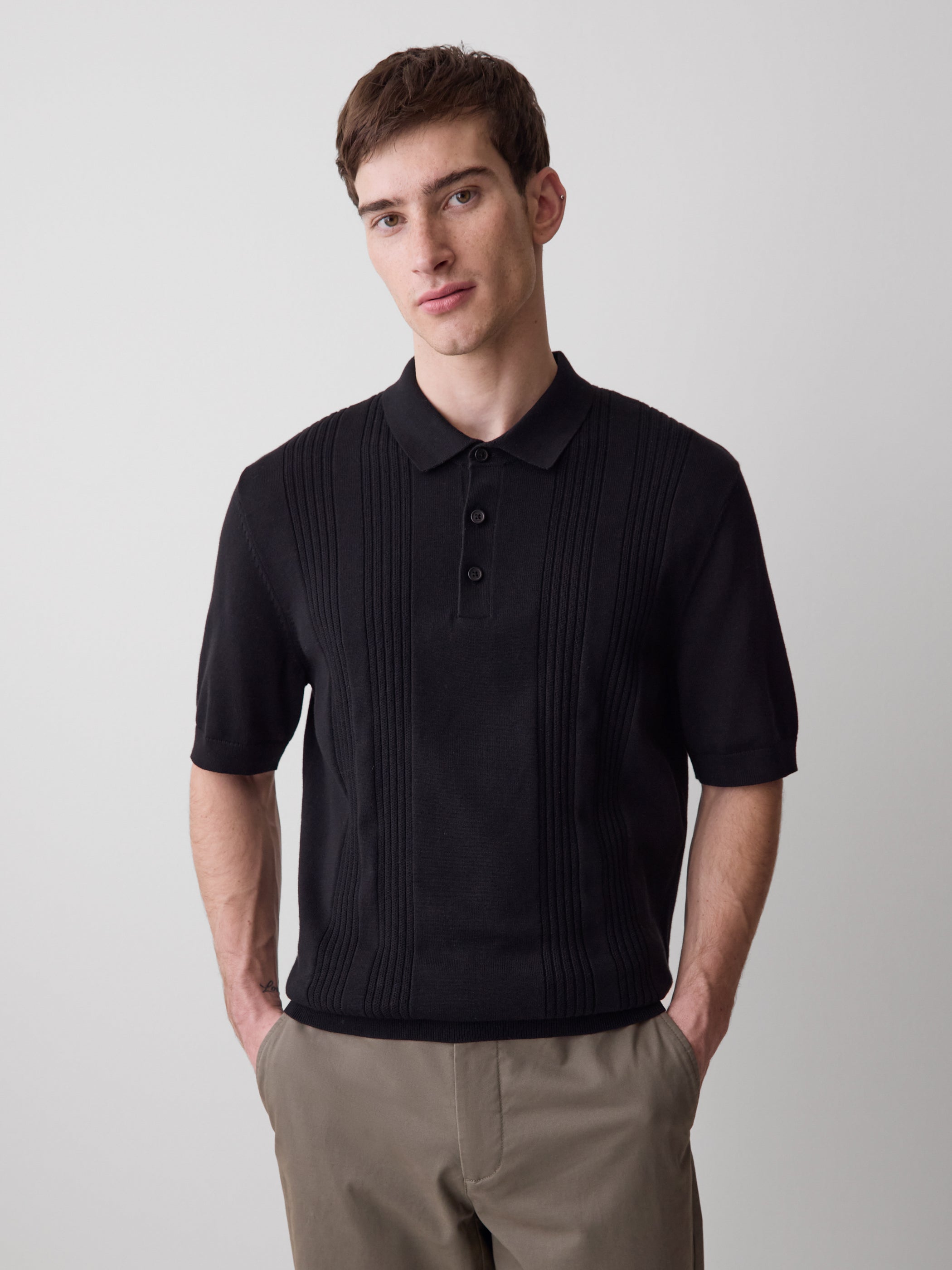Short-Sleeve Cotton Polo with Vertical Stitches
