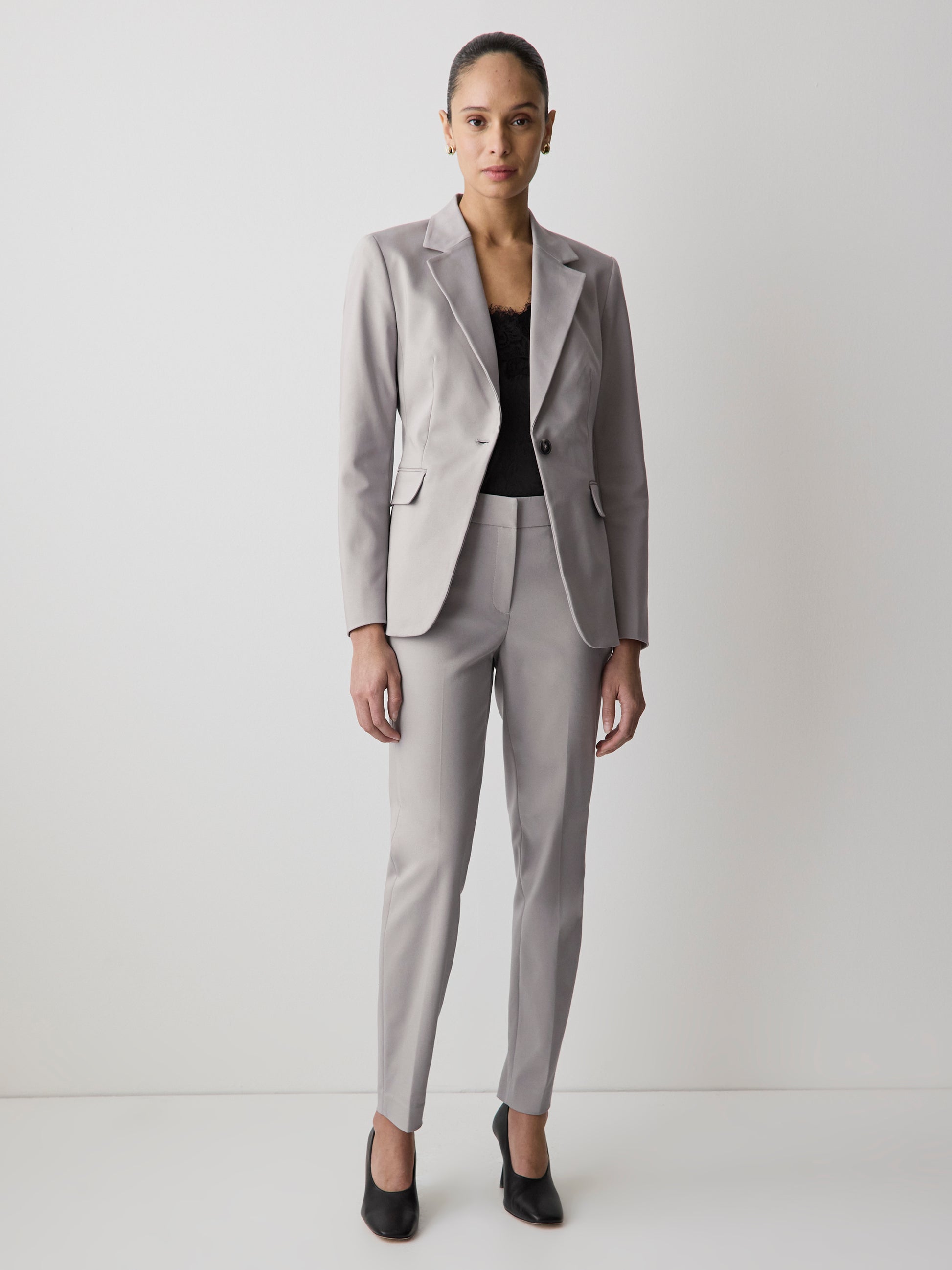 Mid-Rise Slim-Leg Signature 7/8 Pant