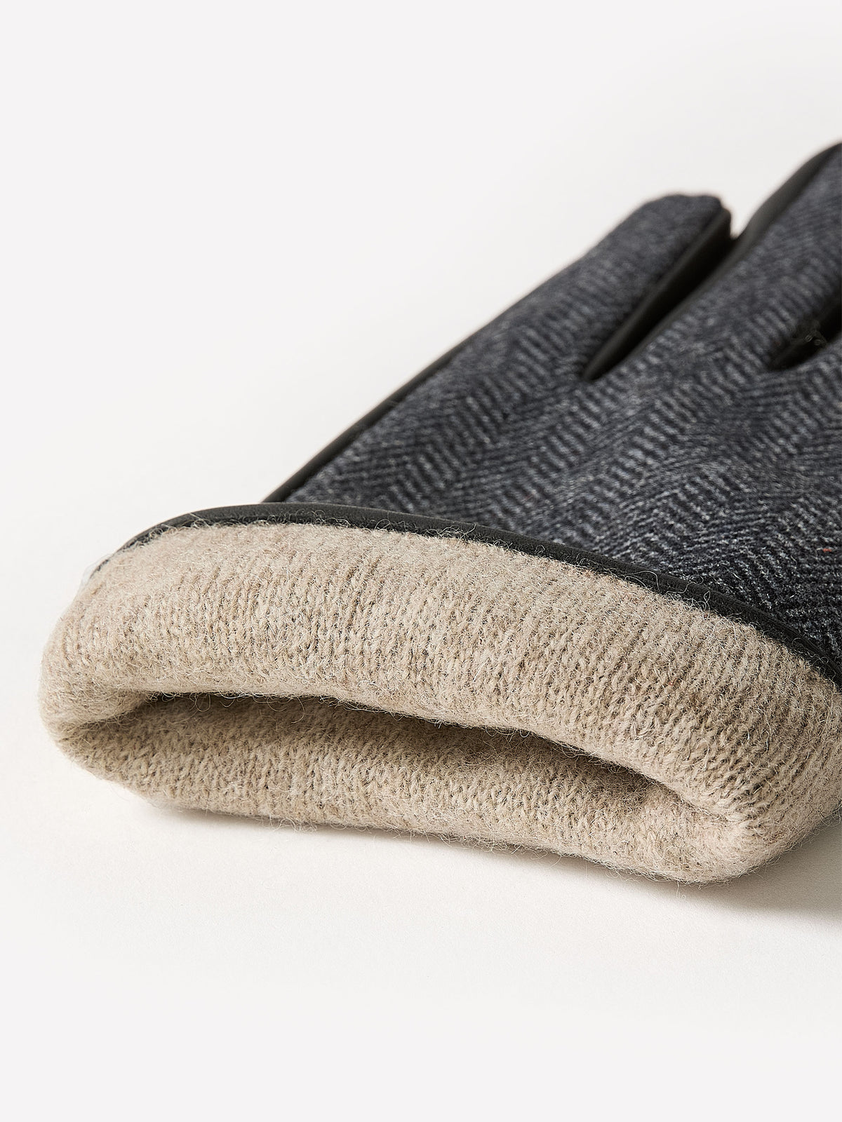 Sheepskin Gloves with Herringbone Woven Panel