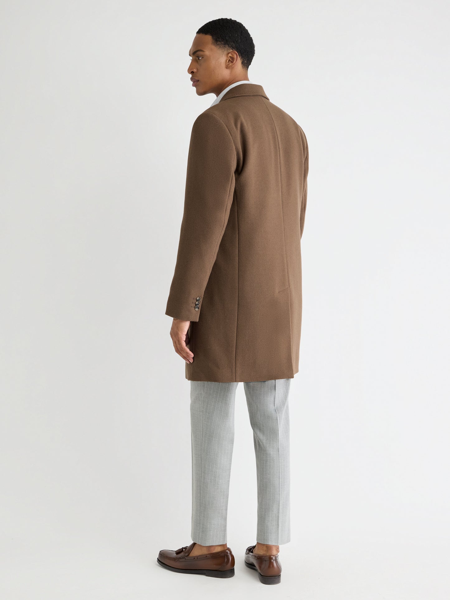 Classic Wool Coat with Tailored Collar