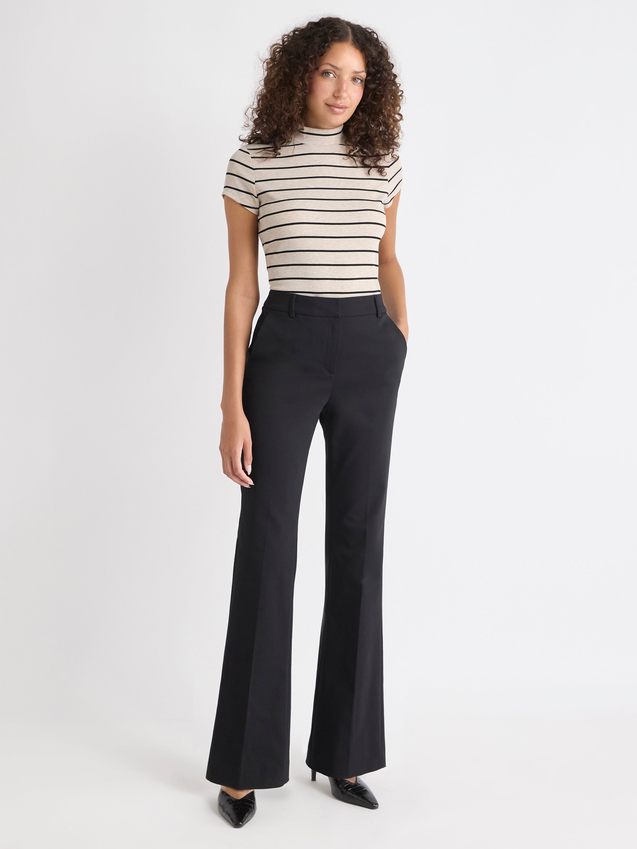 Pantalon Indispensable à Jambe Évasée Pleine Longueur et Taille Haute