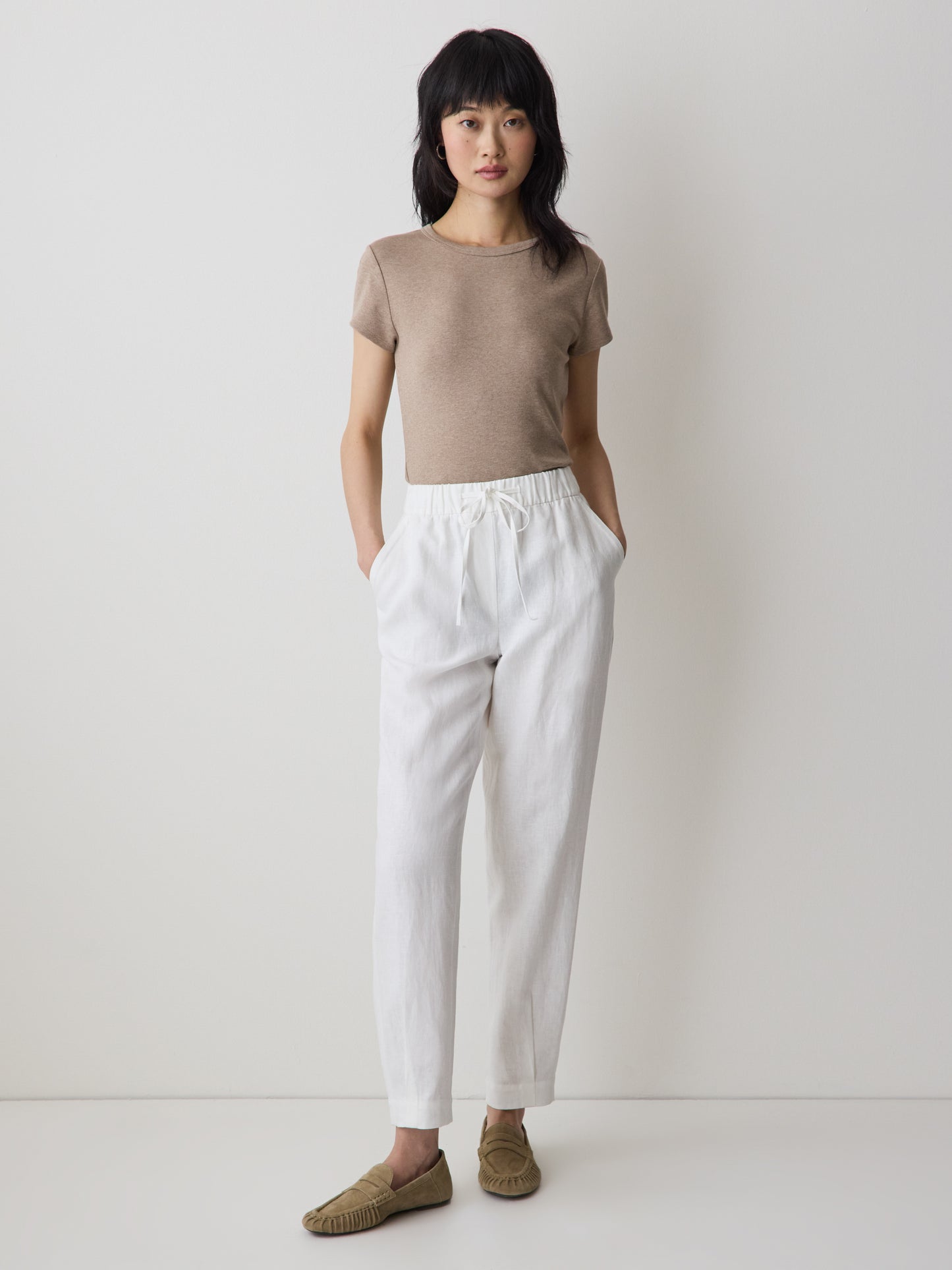 Linen Mid-Rise Tapered-Leg Jogger Pant