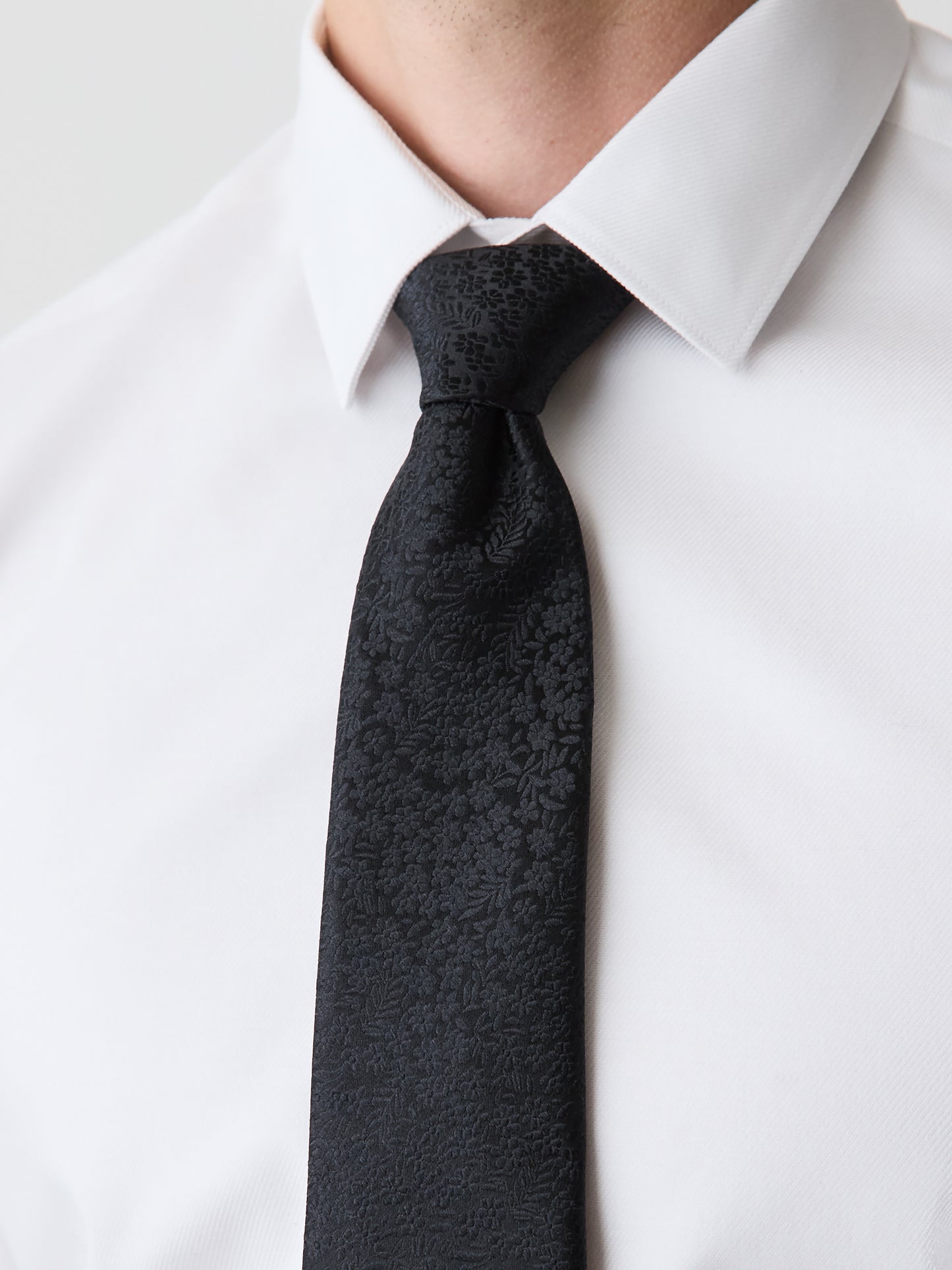 Black Regular Tie with Floral Pattern
