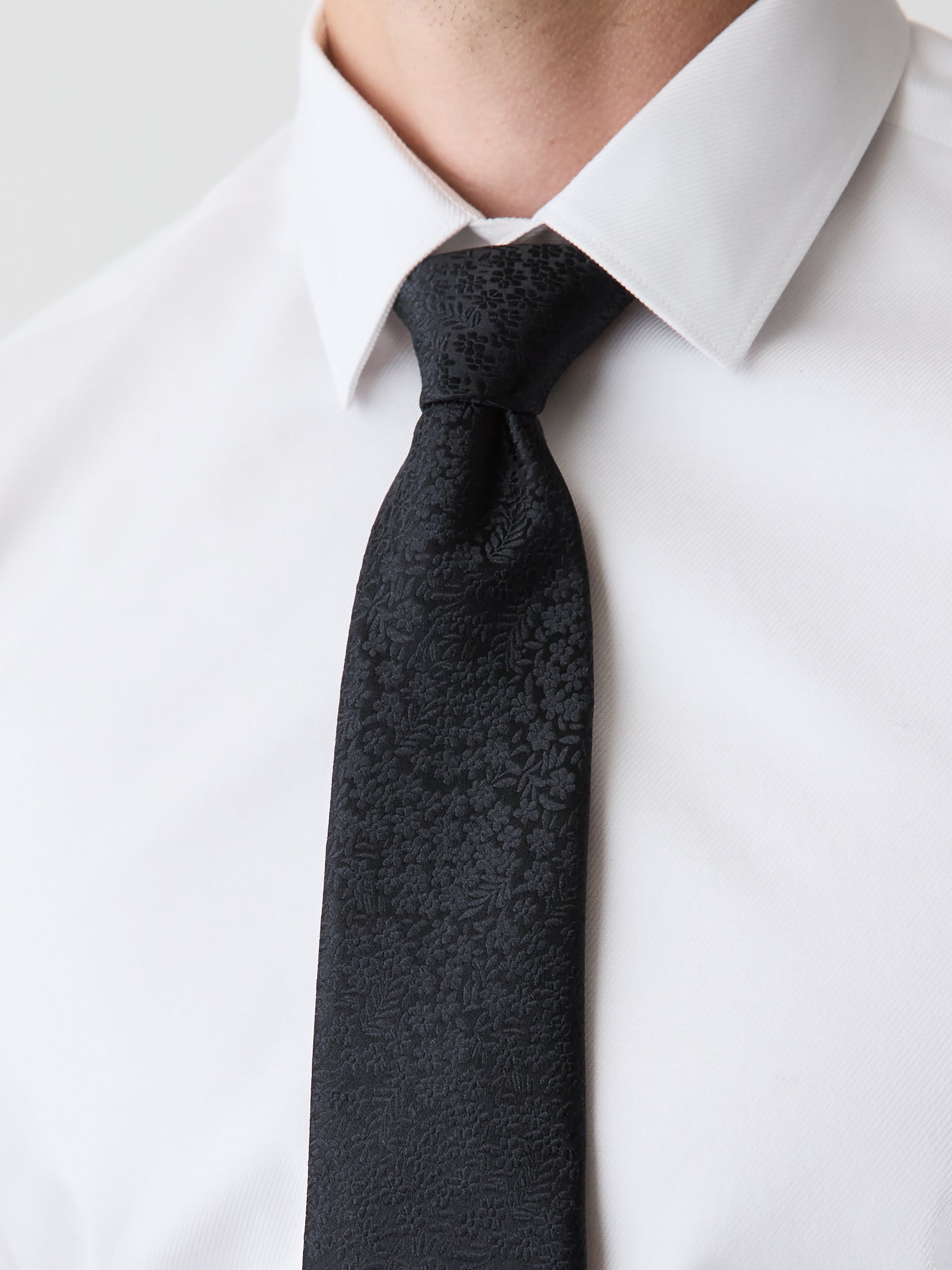 Black Regular Tie with Floral Pattern