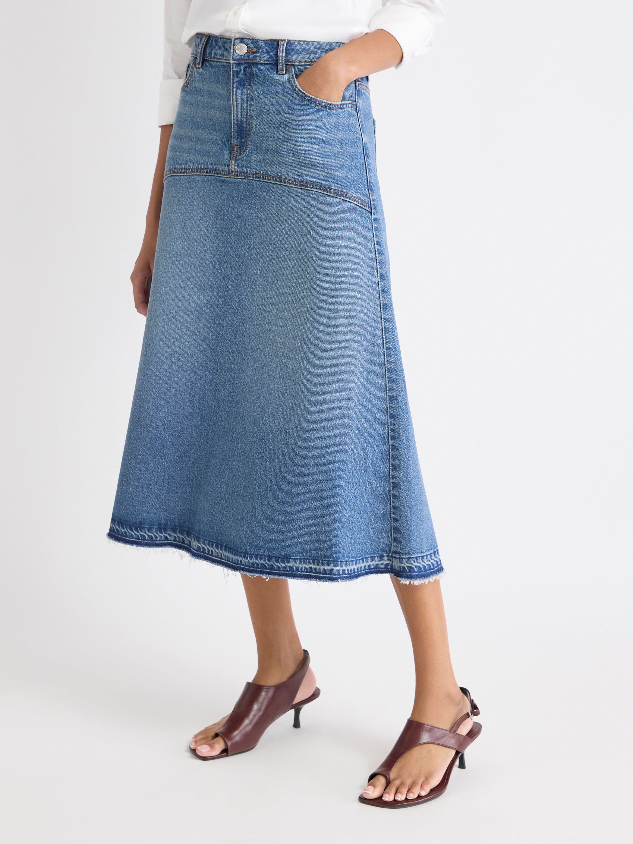 Jupe Midi Évasée en Denim à Délavé Moyen