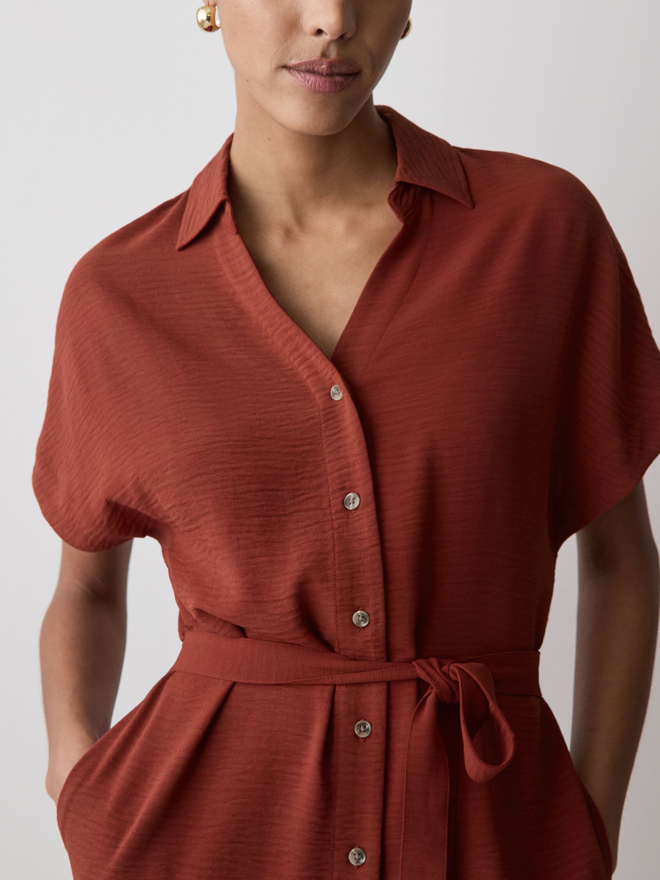 Robe Midi à Boutonner à Manches Courtes et Col Chemisier