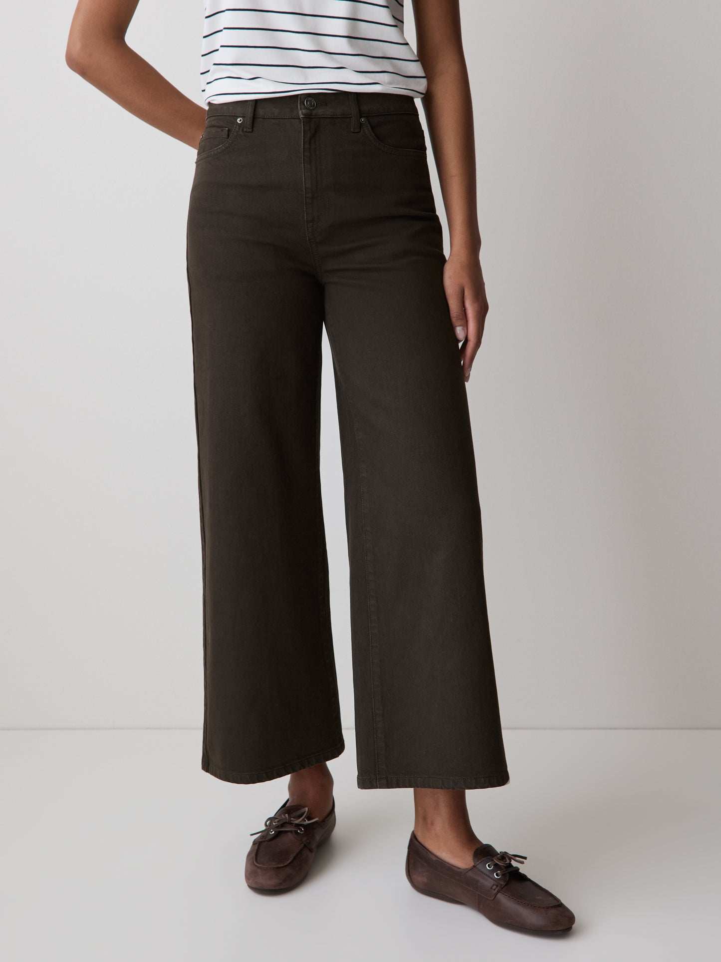 High-Rise Wide-Leg Cropped Jeans