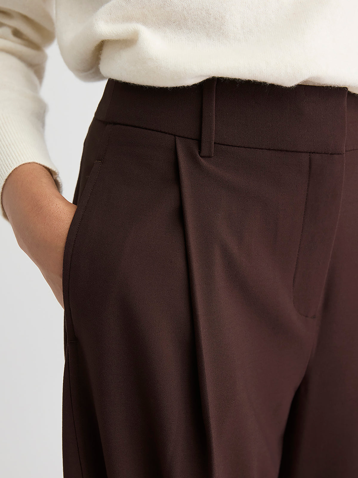Twill High-Rise Barrel Pant