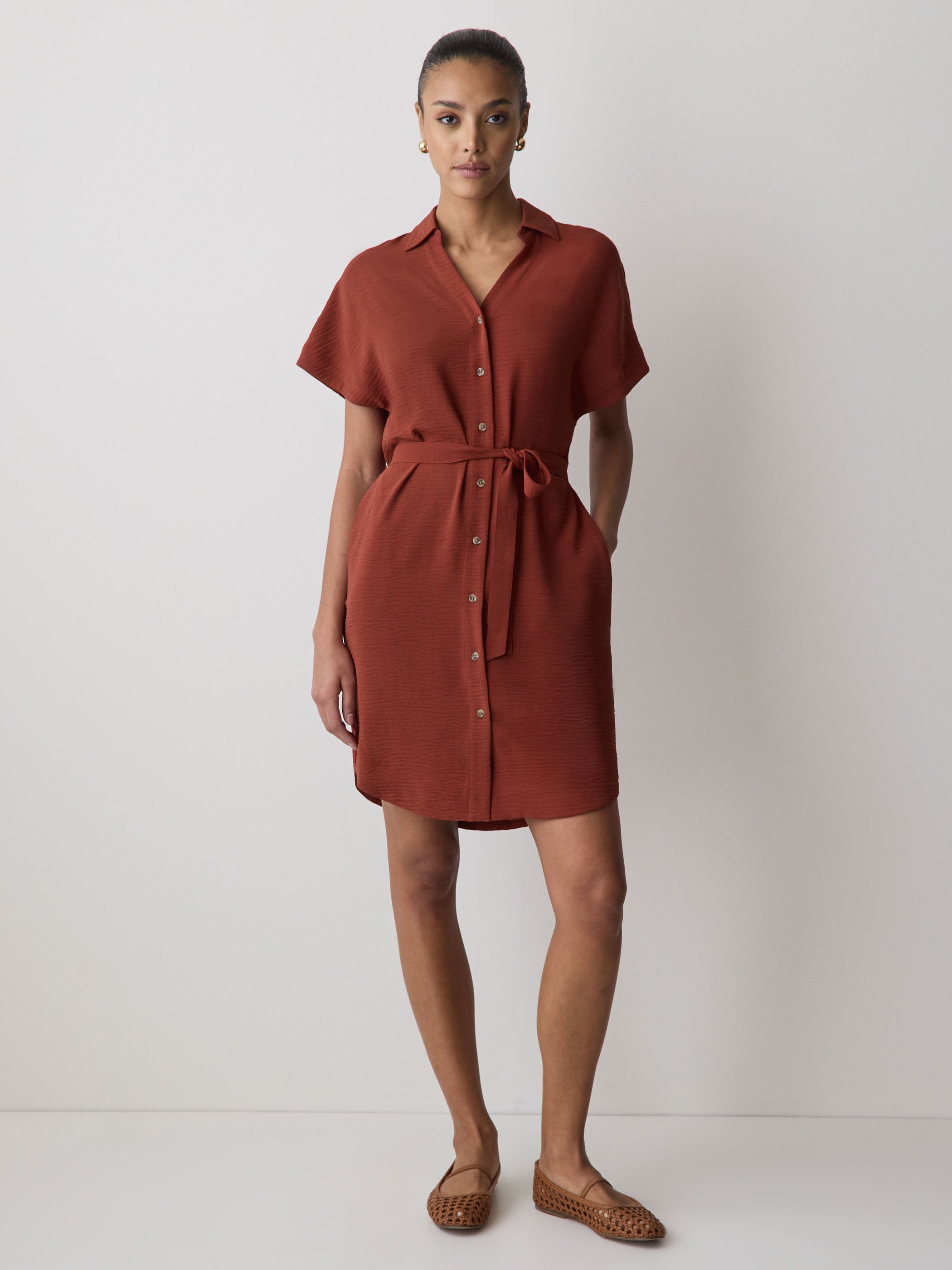 Robe Midi à Boutonner à Manches Courtes et Col Chemisier