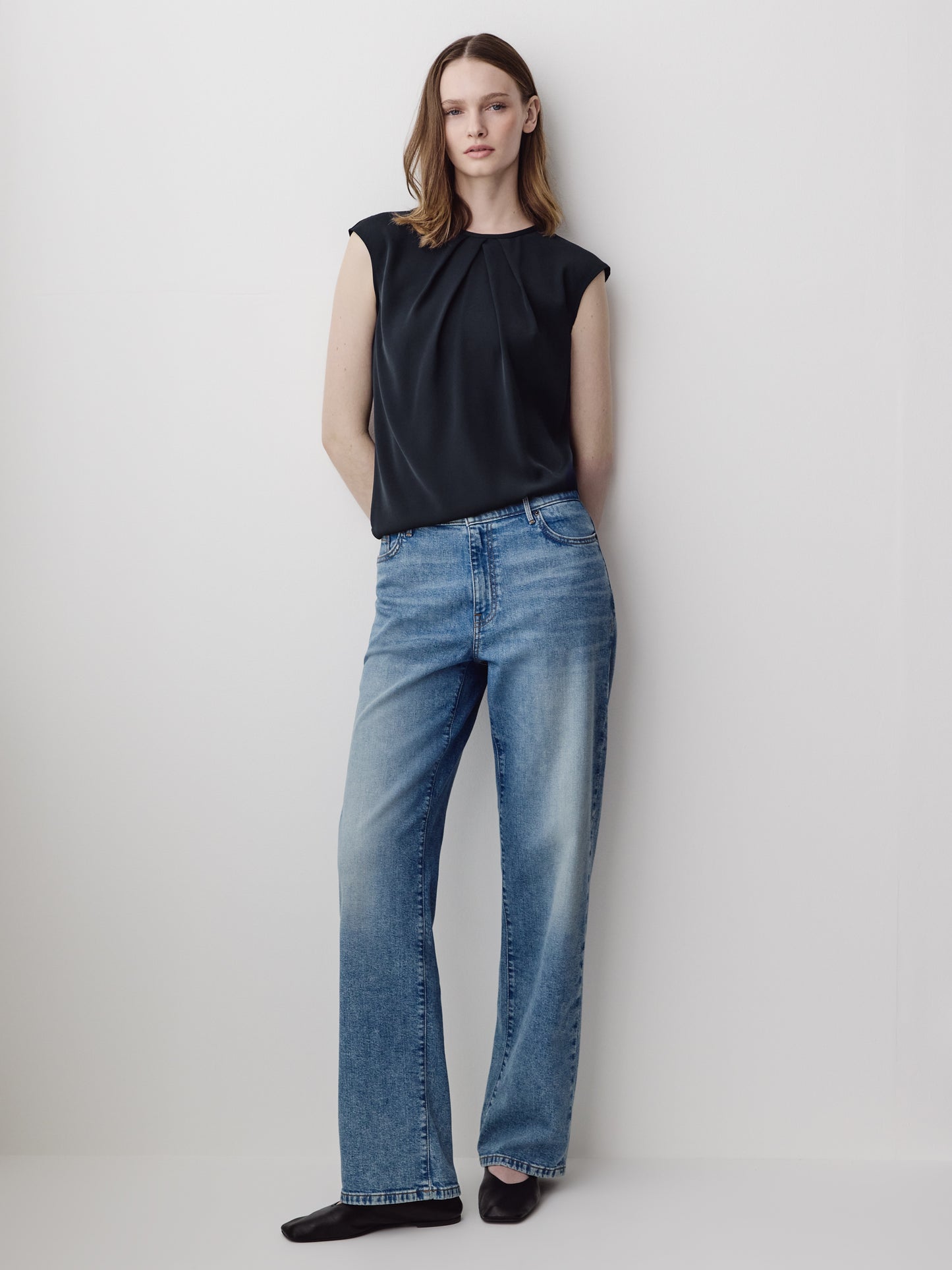 Woven Crepe Extended Sleeve Blouse