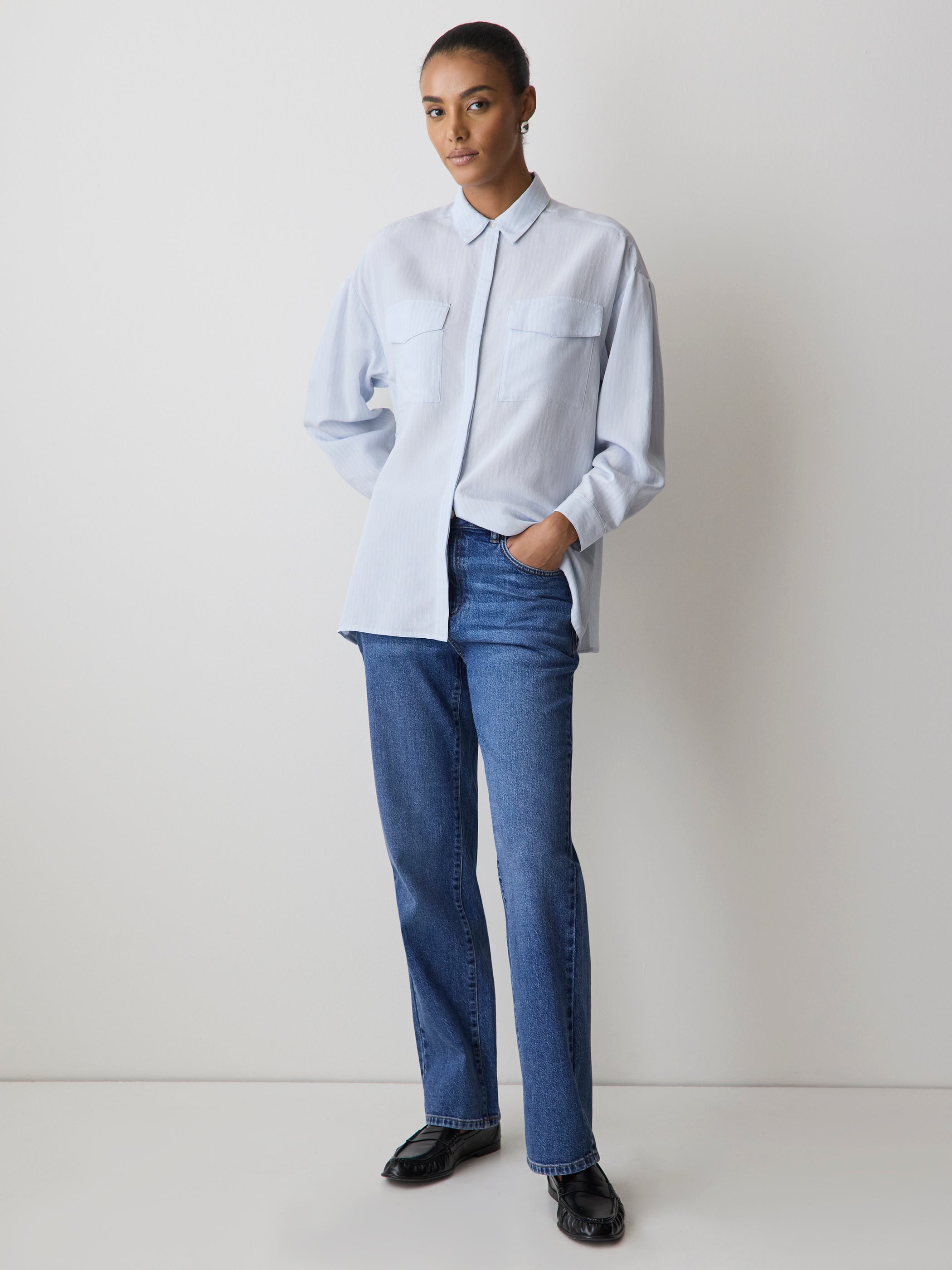 Blouse Boutonnée Rayée à Manches Longues avec Poches