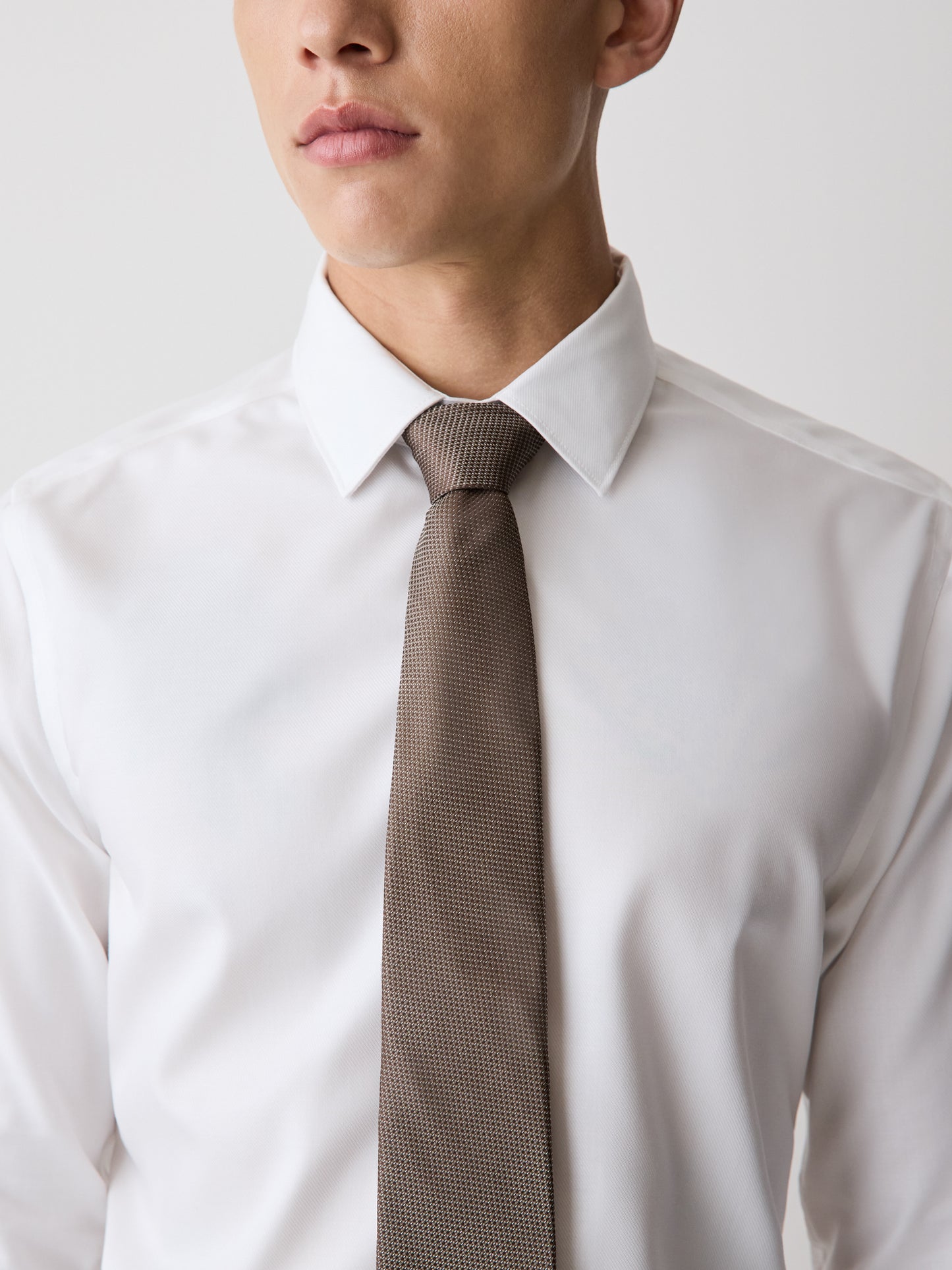 Regular Tie with Dots