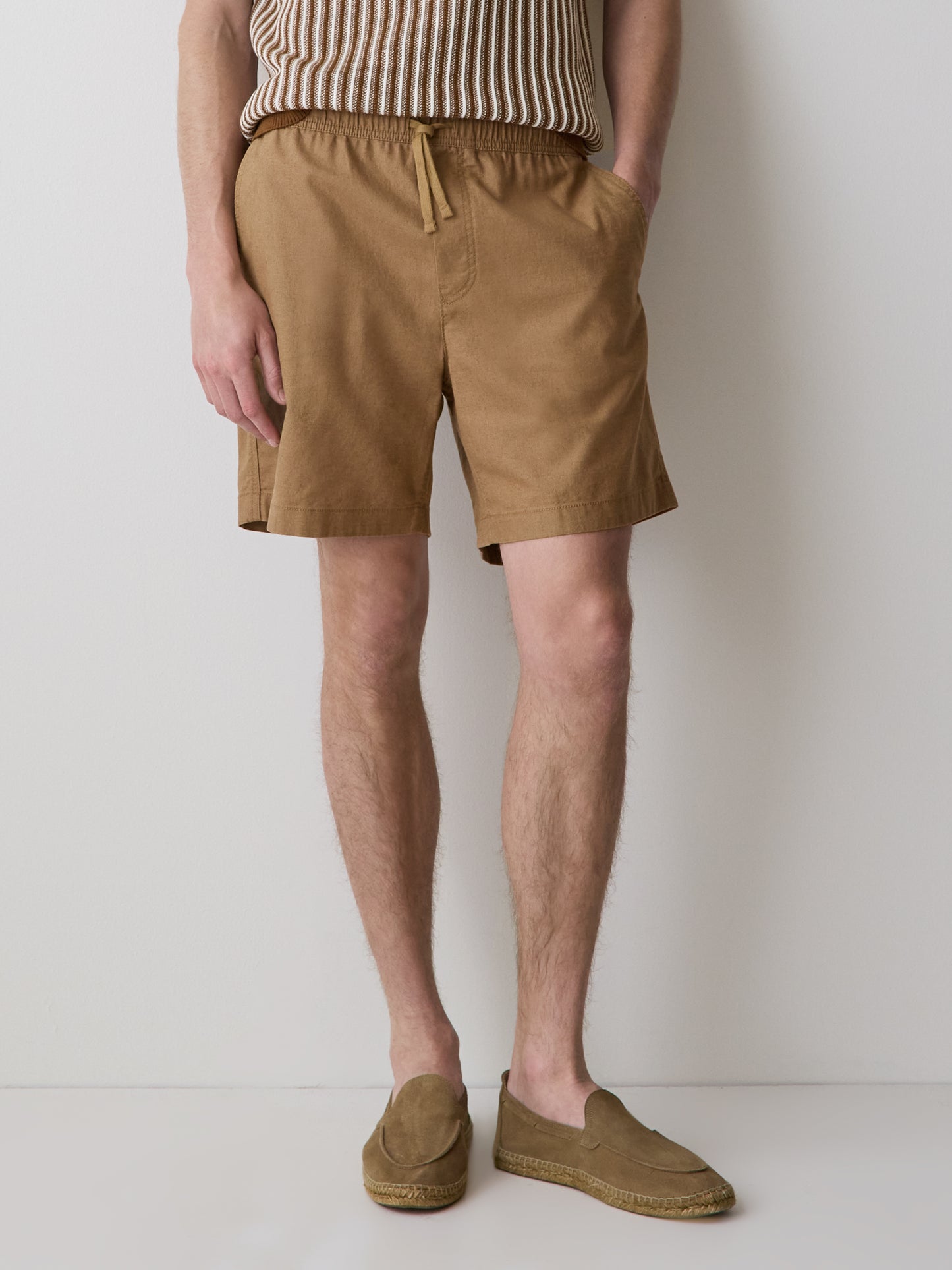 Linen-Blend Shorts with Elastic Waistband