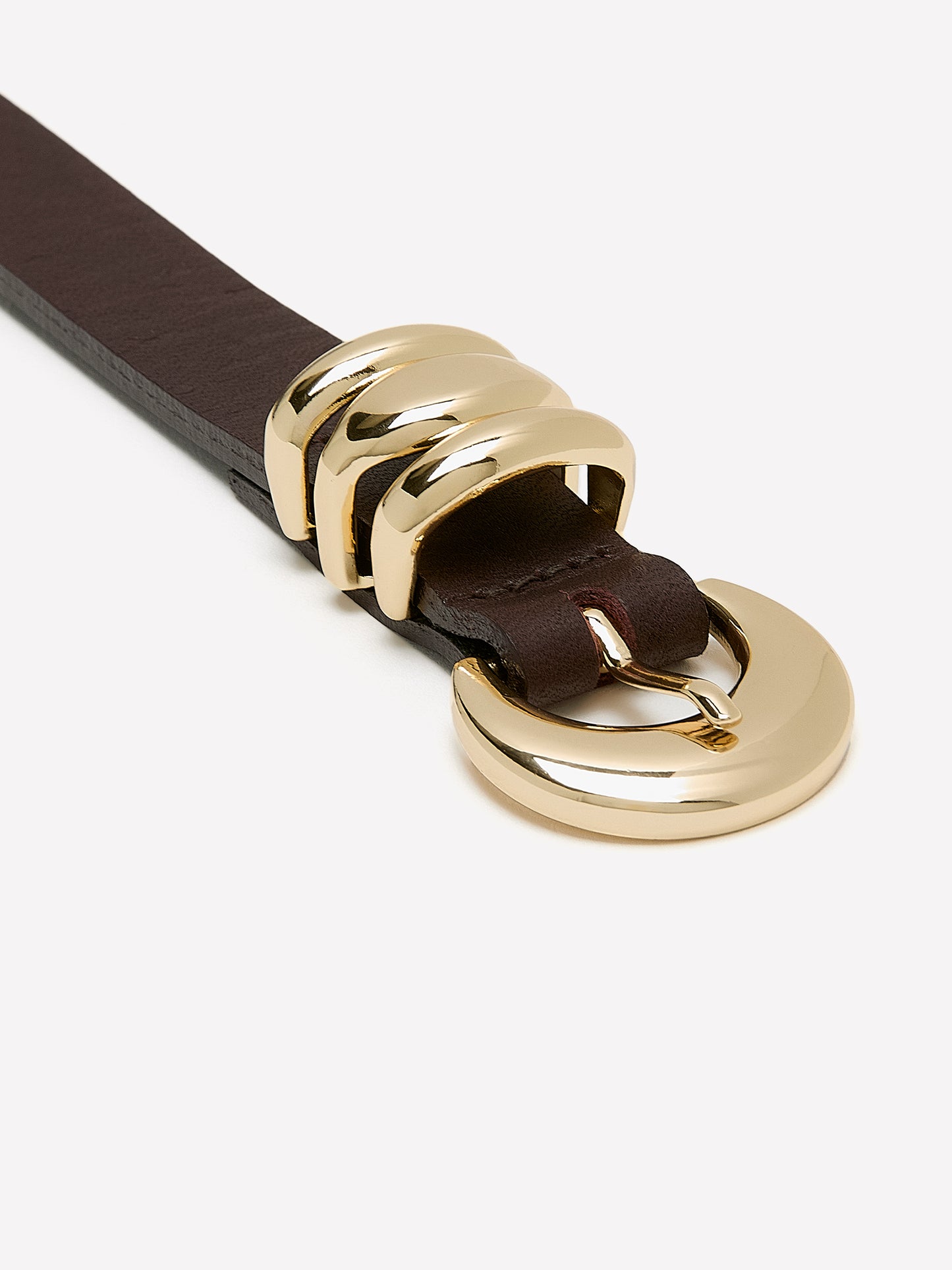 Thin Leather Belt with Rounded Buckle