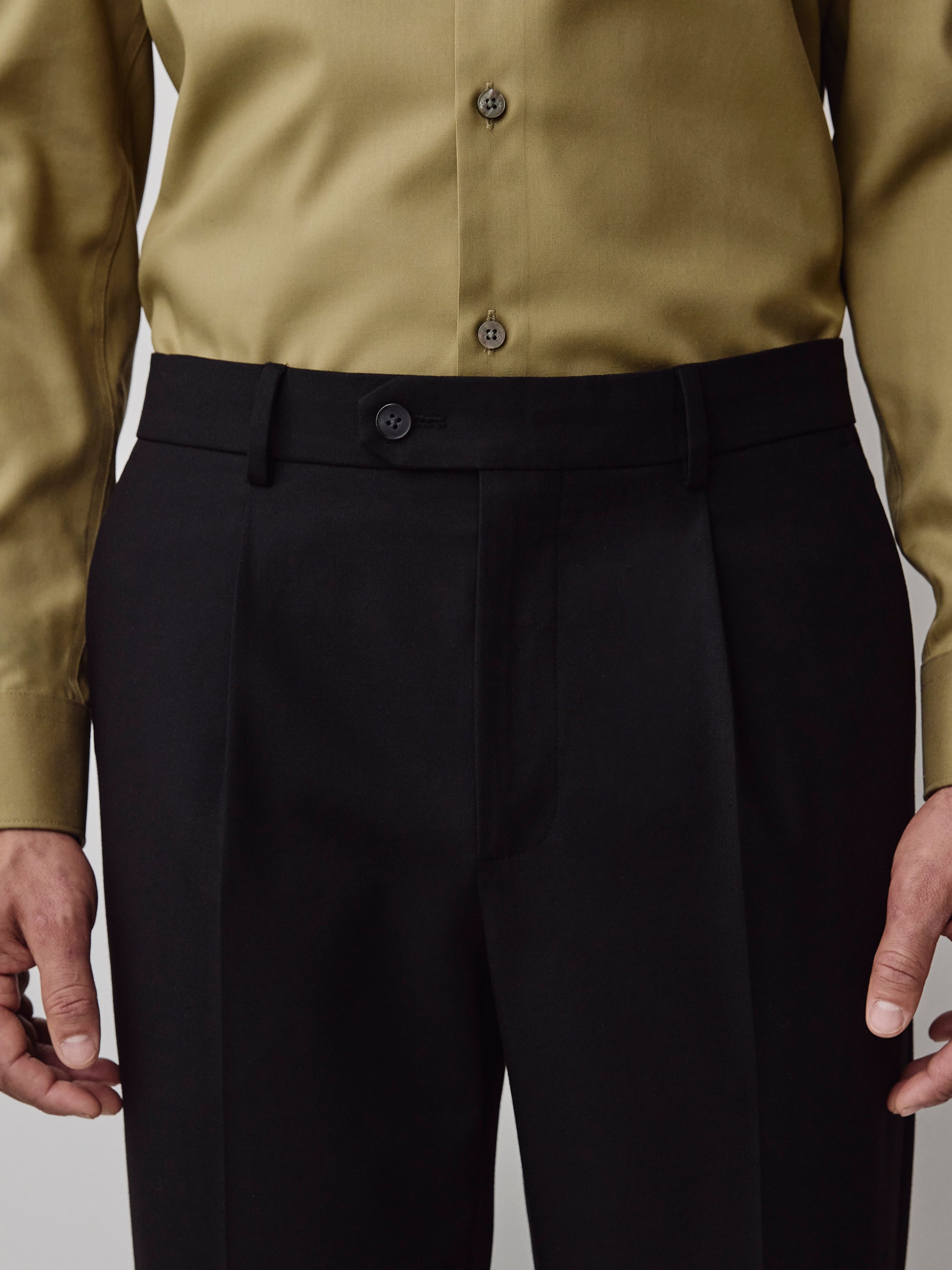 Wool-Blend Tapered-Leg Pleated Dress Pant