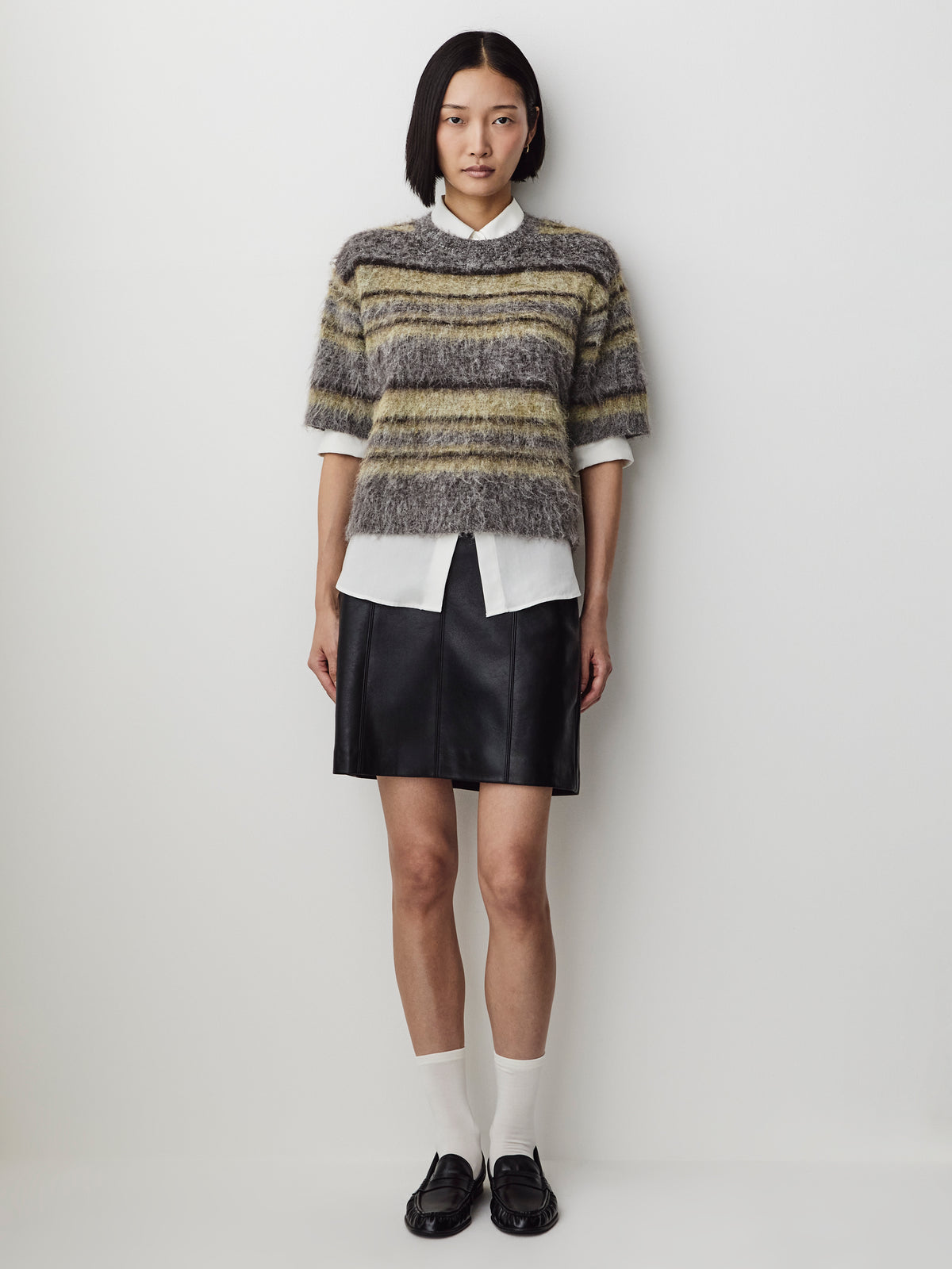Striped Short-Sleeve Crew-Neck Hairy Pullover