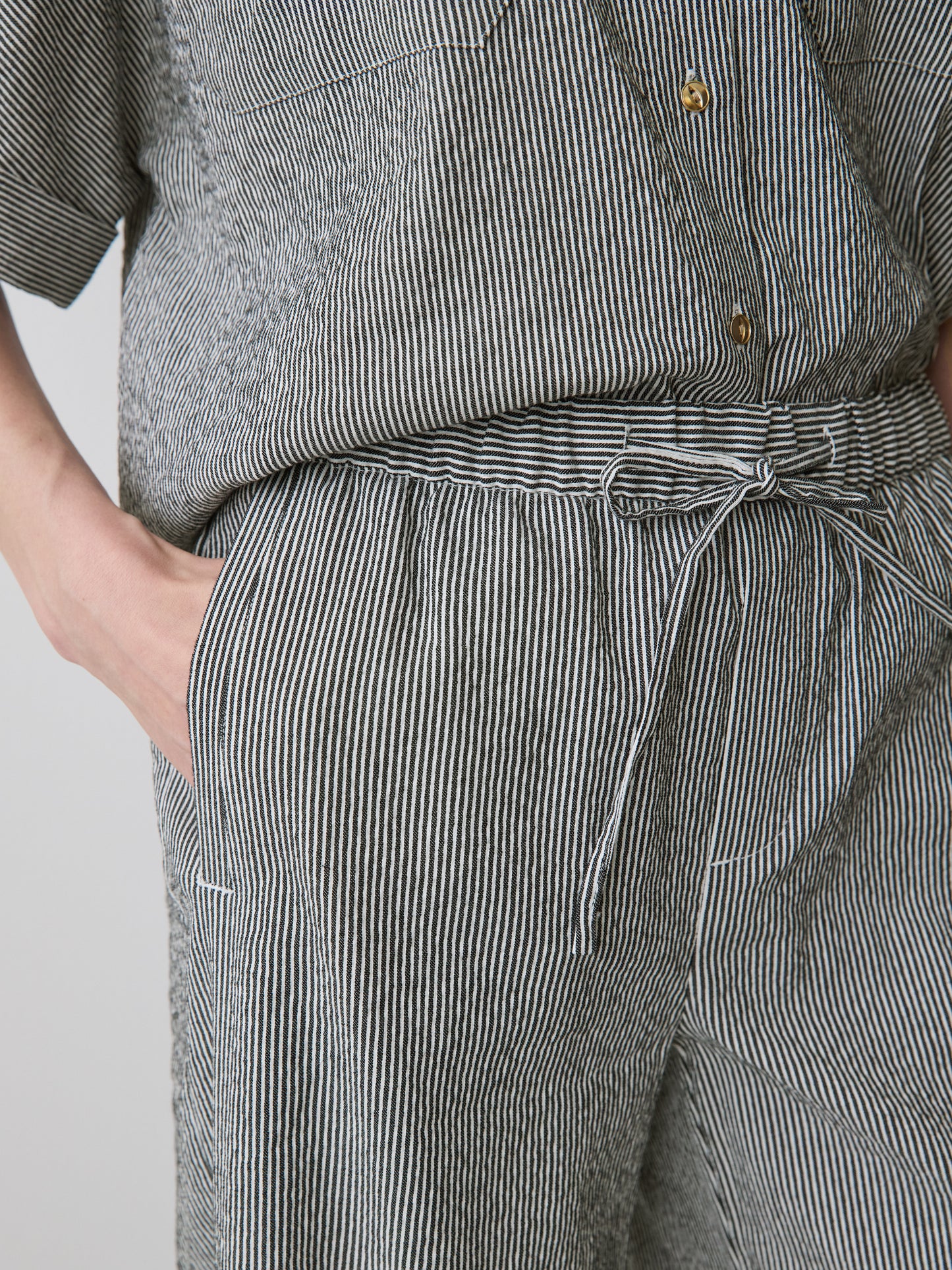 Woven Wide Leg Pant Mid Rise Pull-On Seersucker Stripe