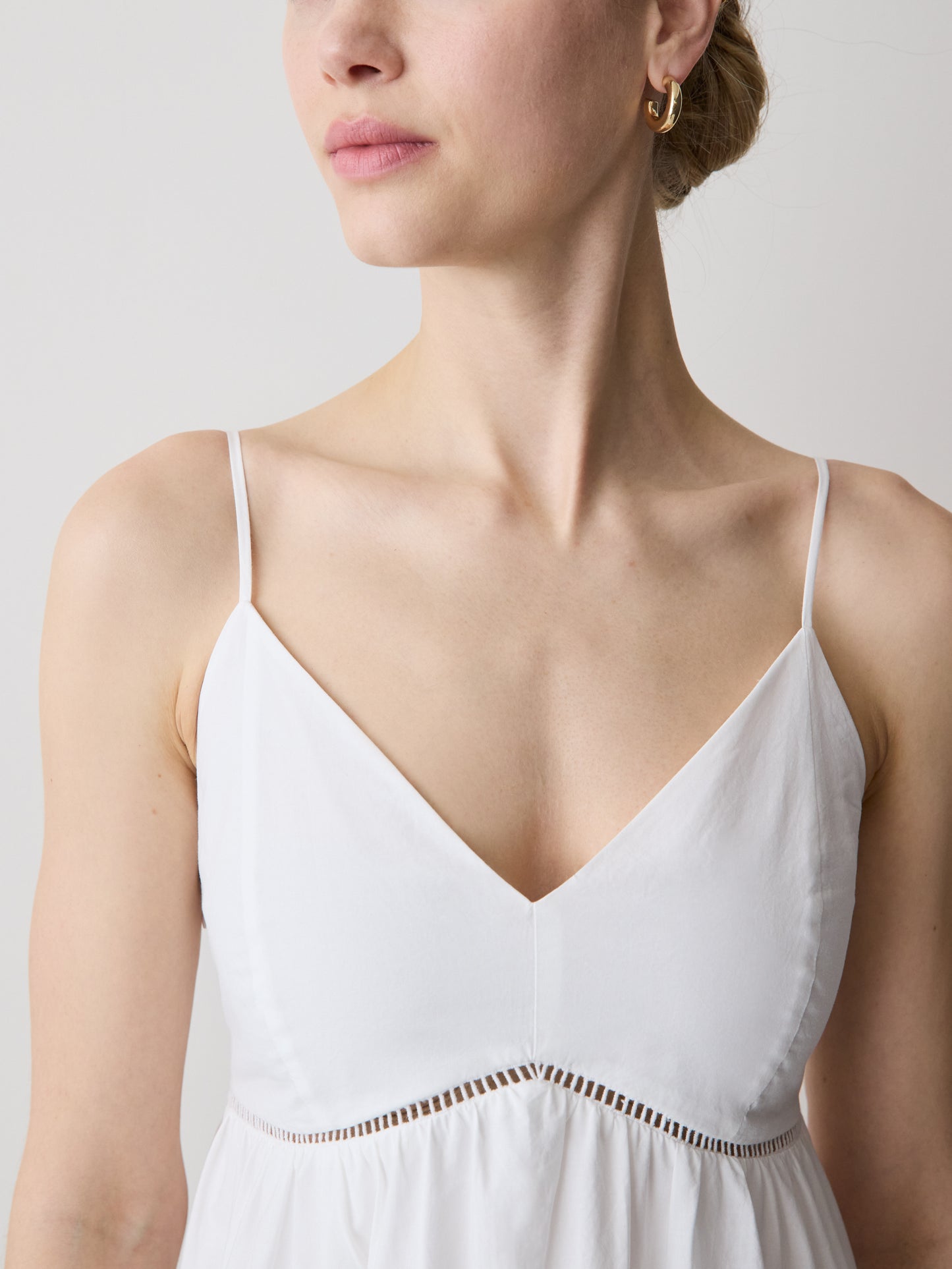Sleeveless Sweetheart Maxi Dress with Eyelets