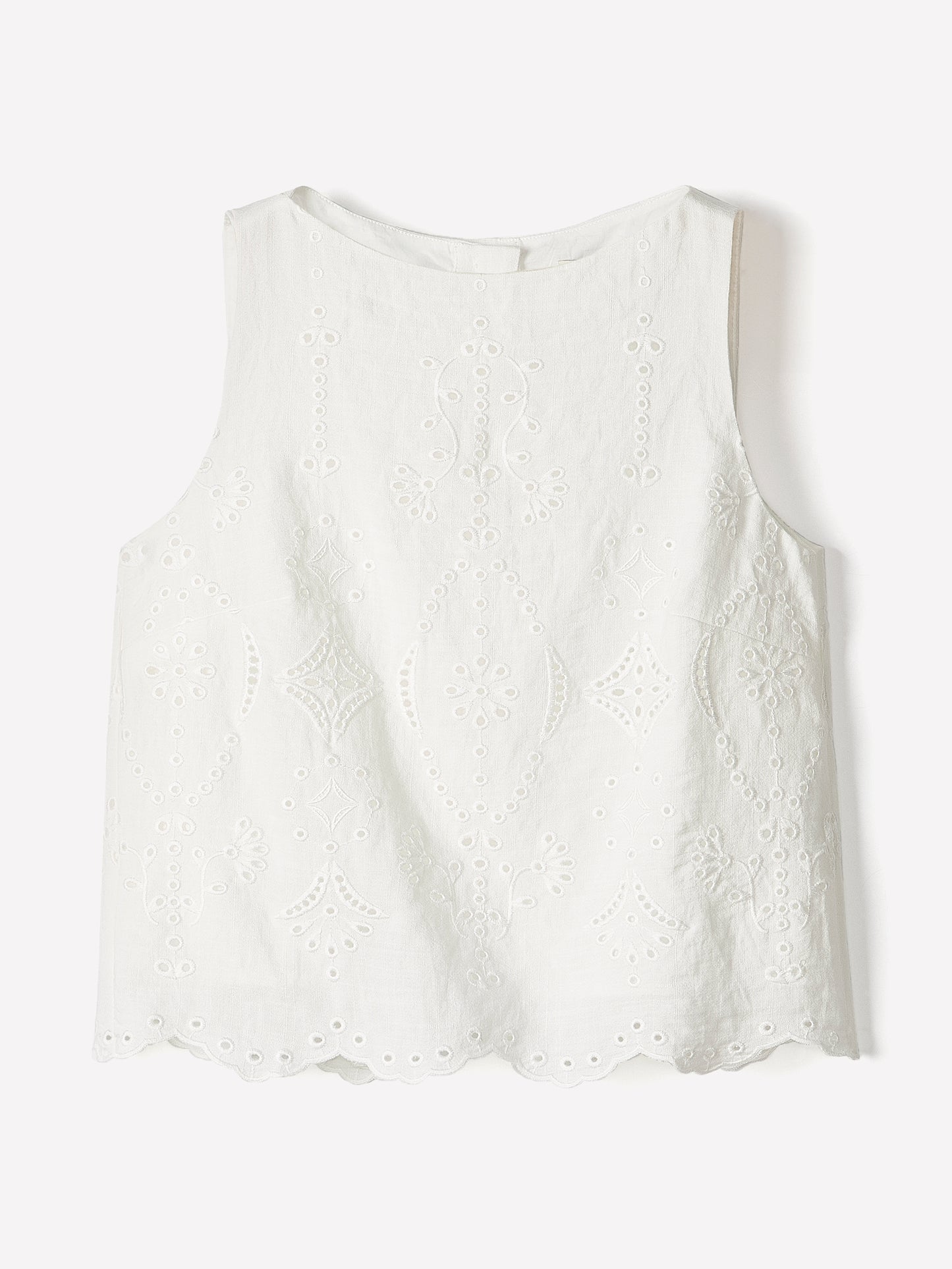 Sleeveless Embroidered Blouse