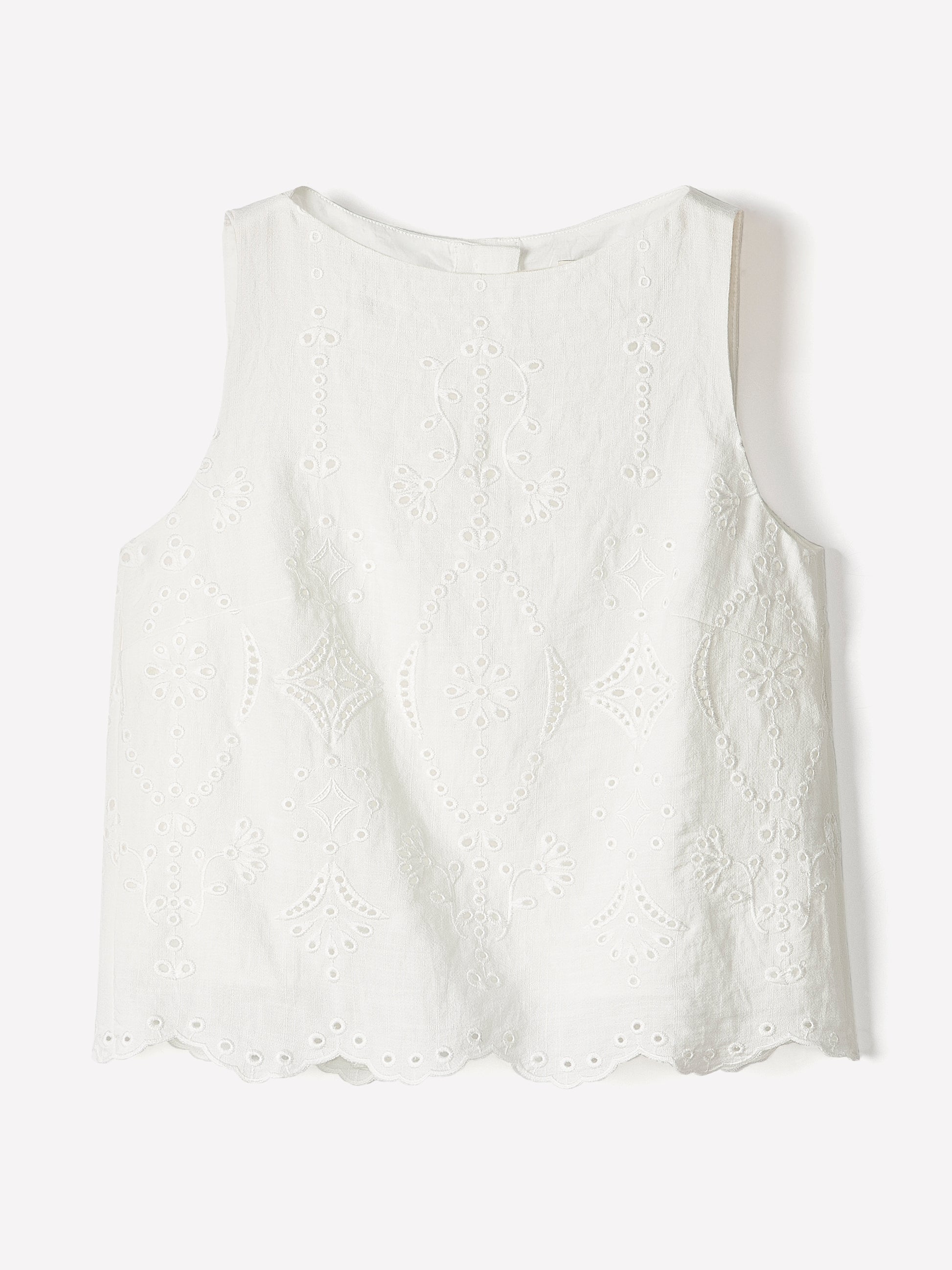 Sleeveless Embroidered Blouse