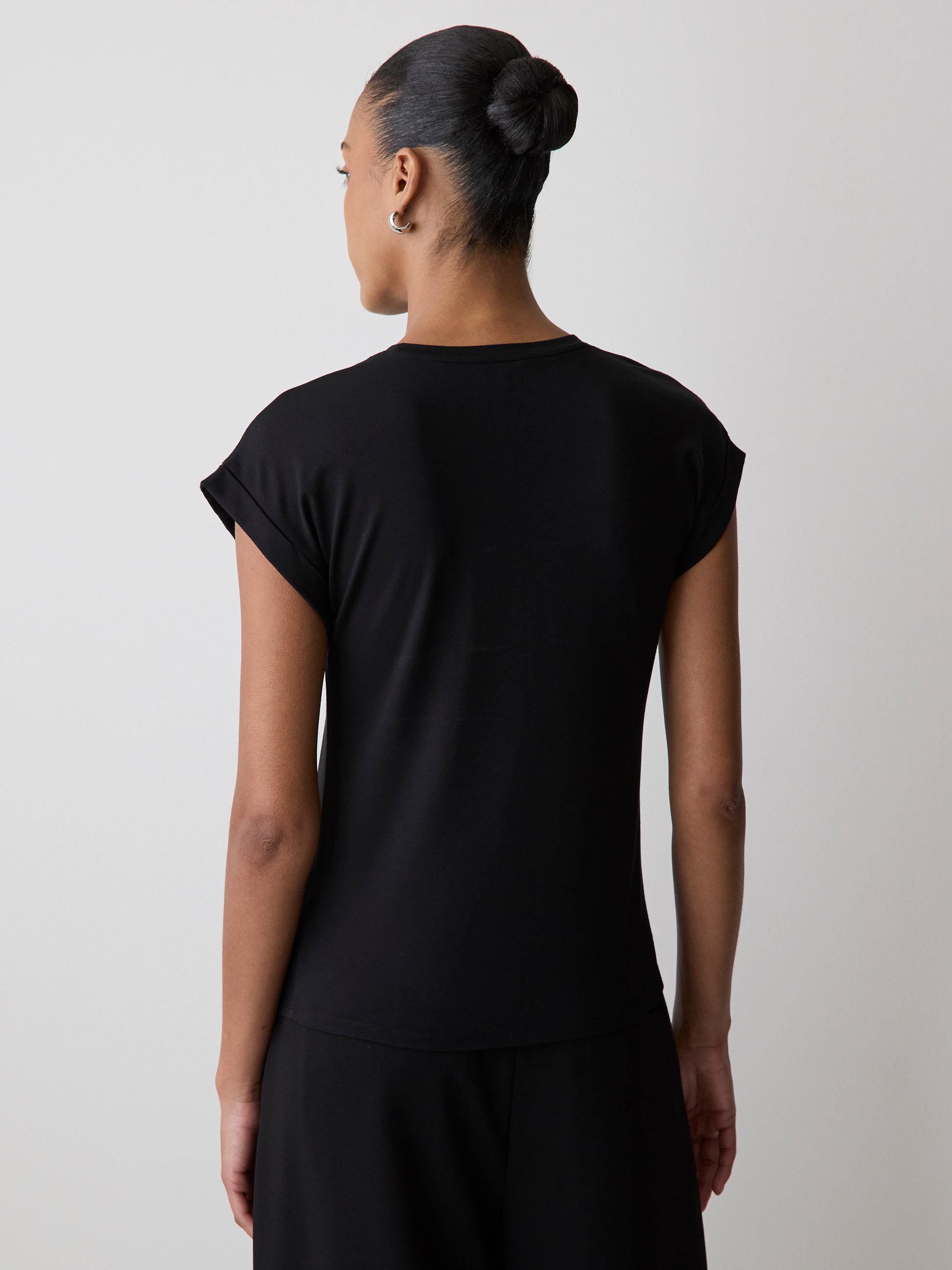 Extended-Sleeve Crew-Neck Tee