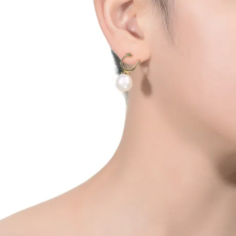 Boucles d'oreilles à crochet en argent sterling plaqué or 14 carats avec véritables perles d'eau douce