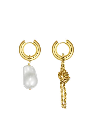 Classicharms-Unique Asymmetrical Gold Rope Chain  Baroque Pearl Drop Earrings