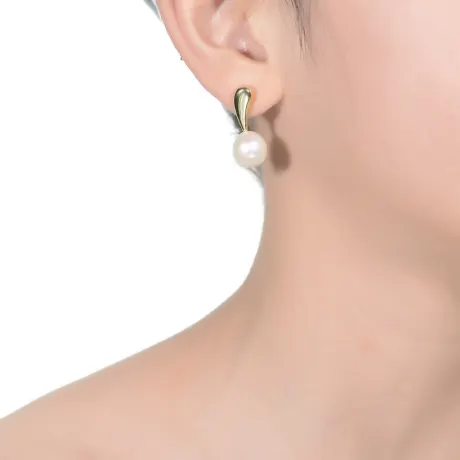 Boucles d'oreilles à tige en argent sterling plaqué or 14 carats avec véritables perles rondes d'eau douce
