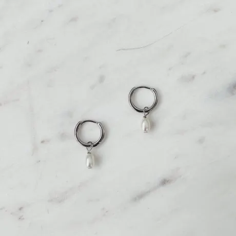 Horace Jewelry - Hoop earrings with freshwater pearl pendant Dolka