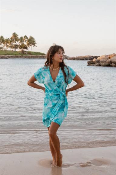 KOY Resort - Robe portefeuille tie-dye aquarelle