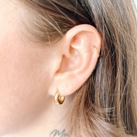 Horace Jewelry - Petites boucles d'oreilles denses de type dormeuse Holdo